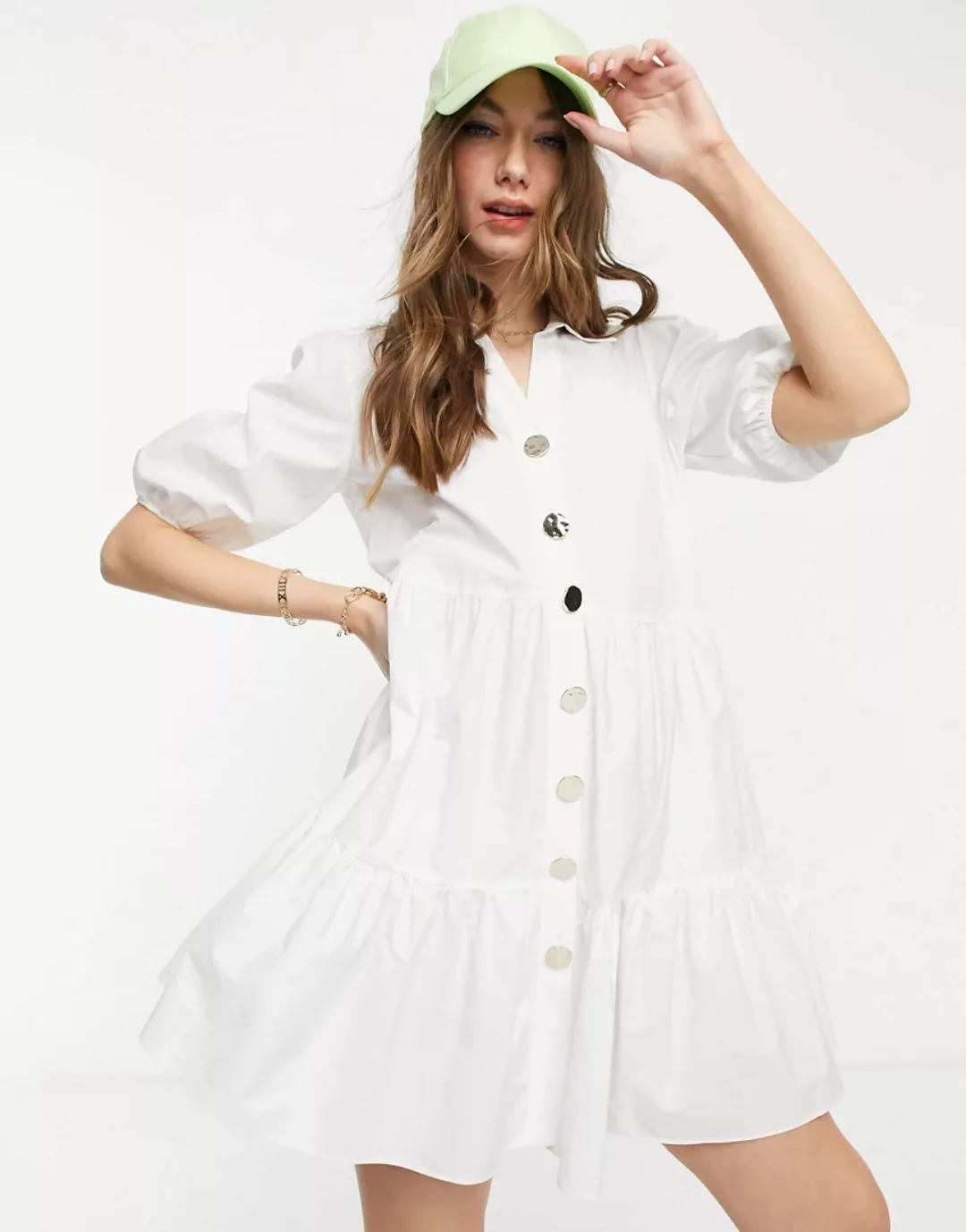 River Island – Gesmoktes Mini-Hemdkleid im Hänger-Stil in Weiß mit voluminö günstig online kaufen