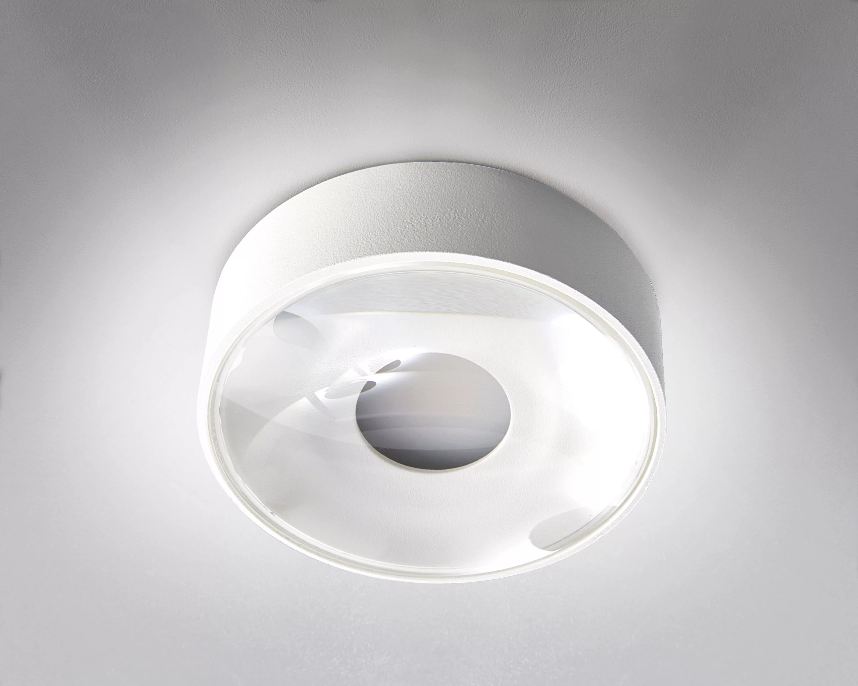 LED Wand- und Deckenleuchte Girona IP65 3000K in Weiß günstig online kaufen