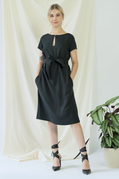 Kleid Eva Mit Tropfen-ausschnitt günstig online kaufen