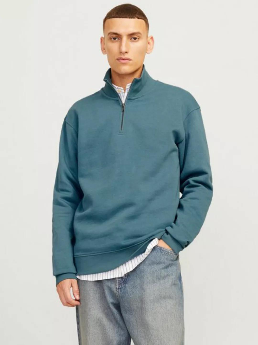 Jack & Jones Sweatshirt JJEBRADLEY SWEAT HALF ZIP NOOS mit Troyer Kragen günstig online kaufen