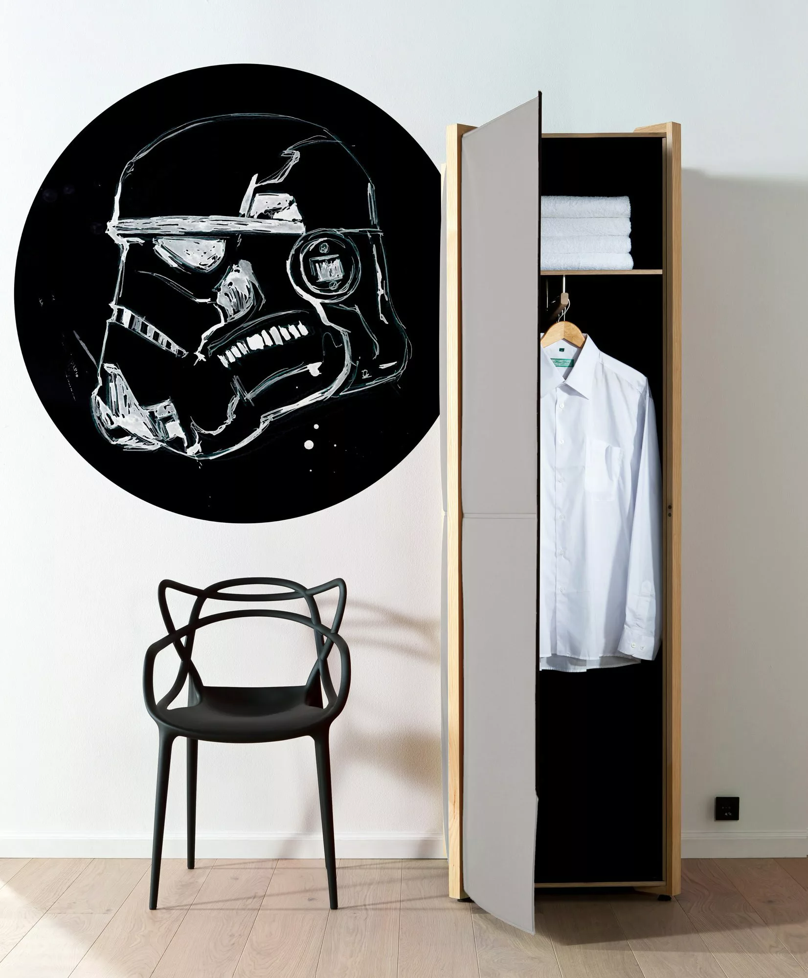 Disney Selbstklebende Runde Tapete Star Wars Stormtrooper Schwarz-Weiß Ø 12 günstig online kaufen