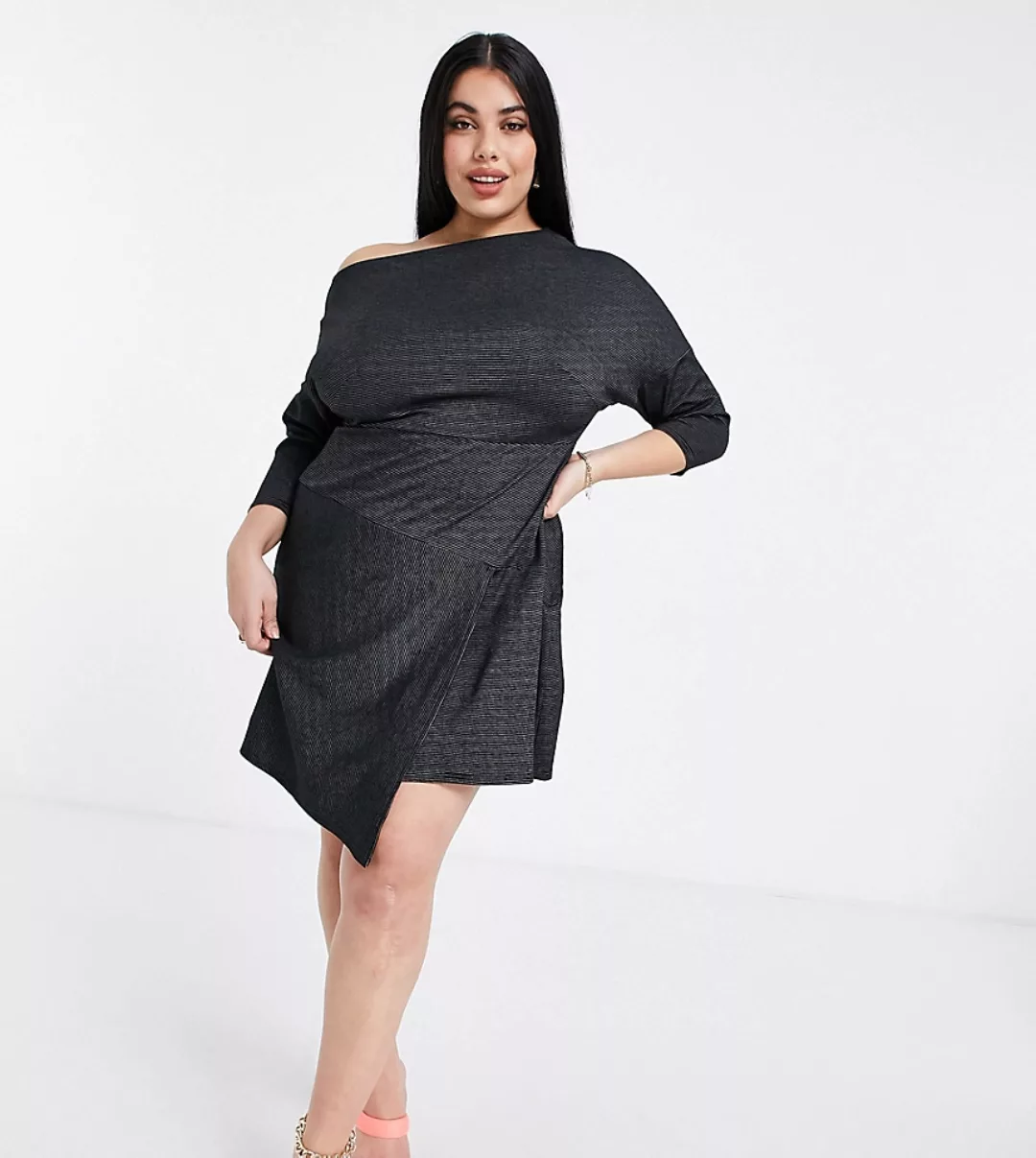 Closet London Plus – Schulterfreies Mini-Wickelkleid mit kurz geschnittenen günstig online kaufen