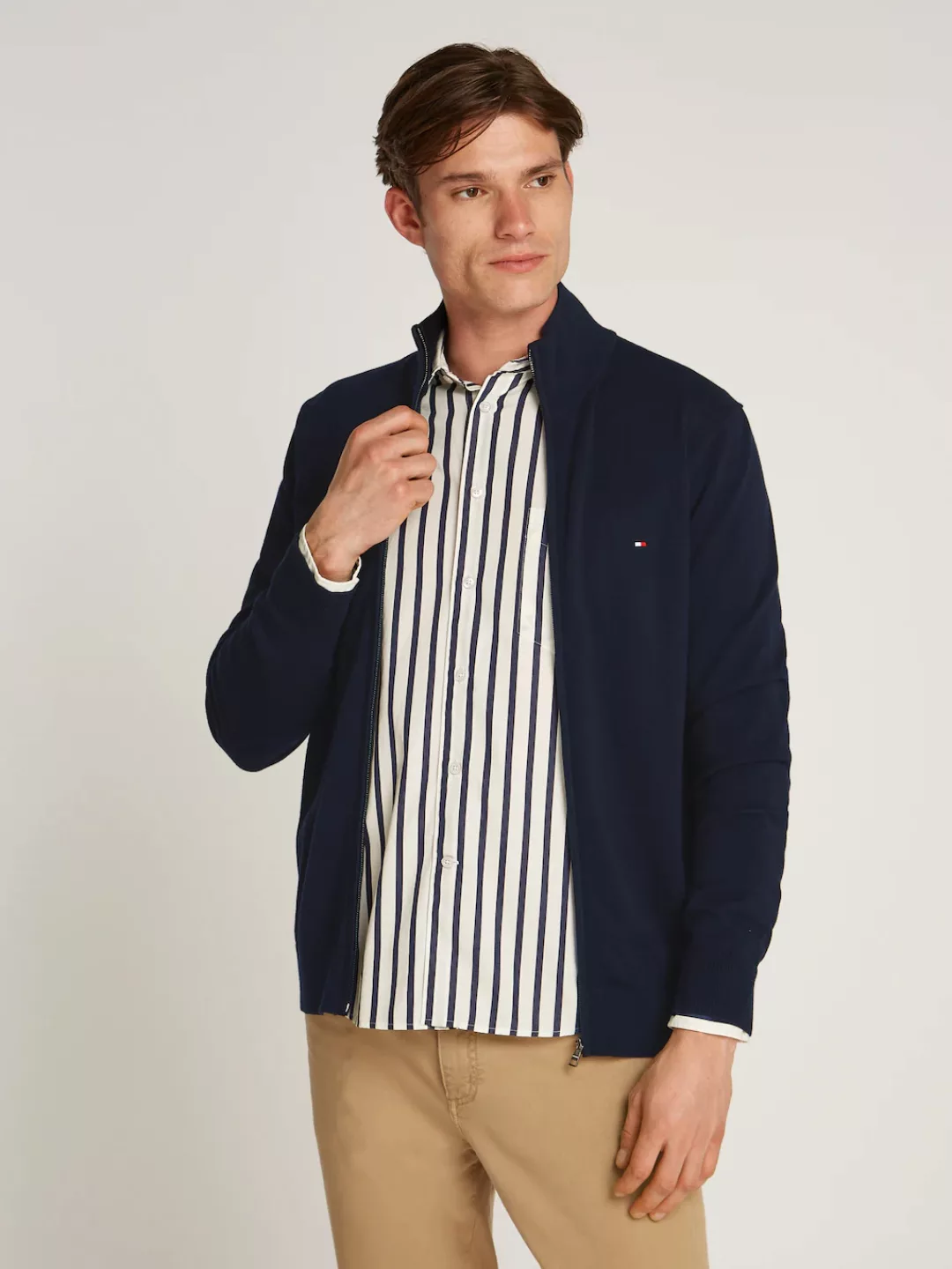 Tommy Hilfiger Strickjacke "ESSENTIAL COTTON ZIP THRU", mit Logostickerei günstig online kaufen