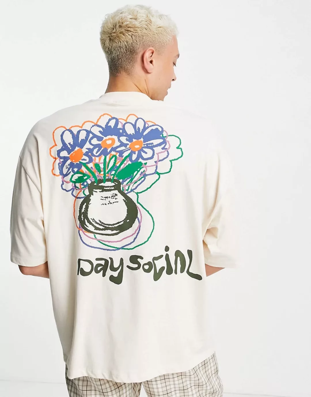 ASOS – Daysocial – Oversize-T-Shirt in Ecru mit skizzierter Grafik hinten u günstig online kaufen