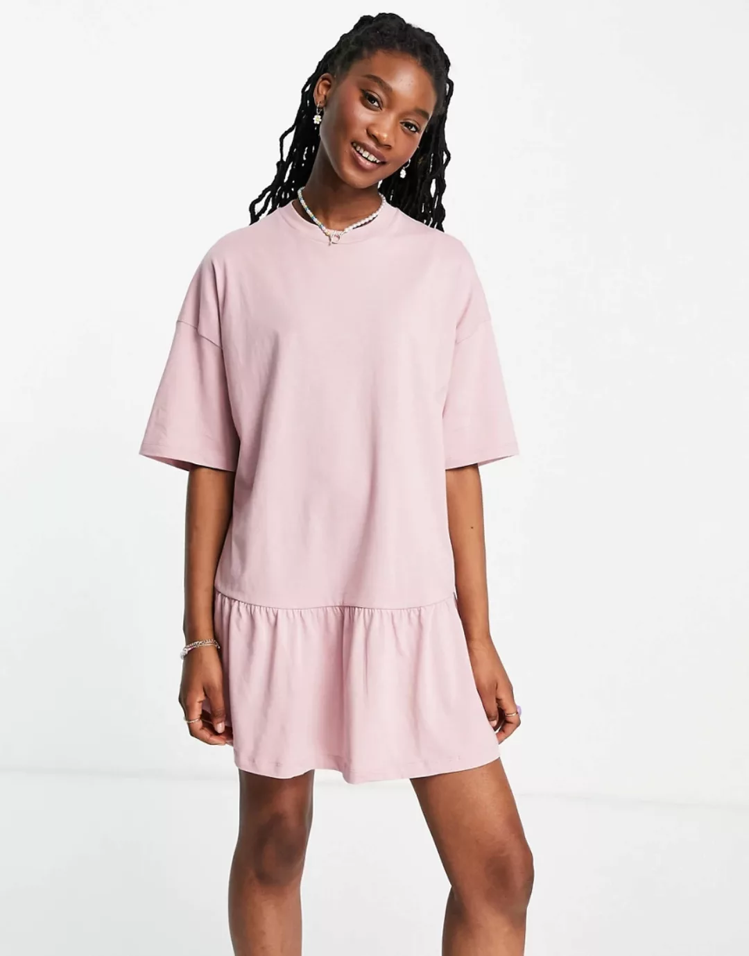 ASOS DESIGN – Oversized T-Shirt-Kleid in Rosé mit Rüschensaum-Rosa günstig online kaufen