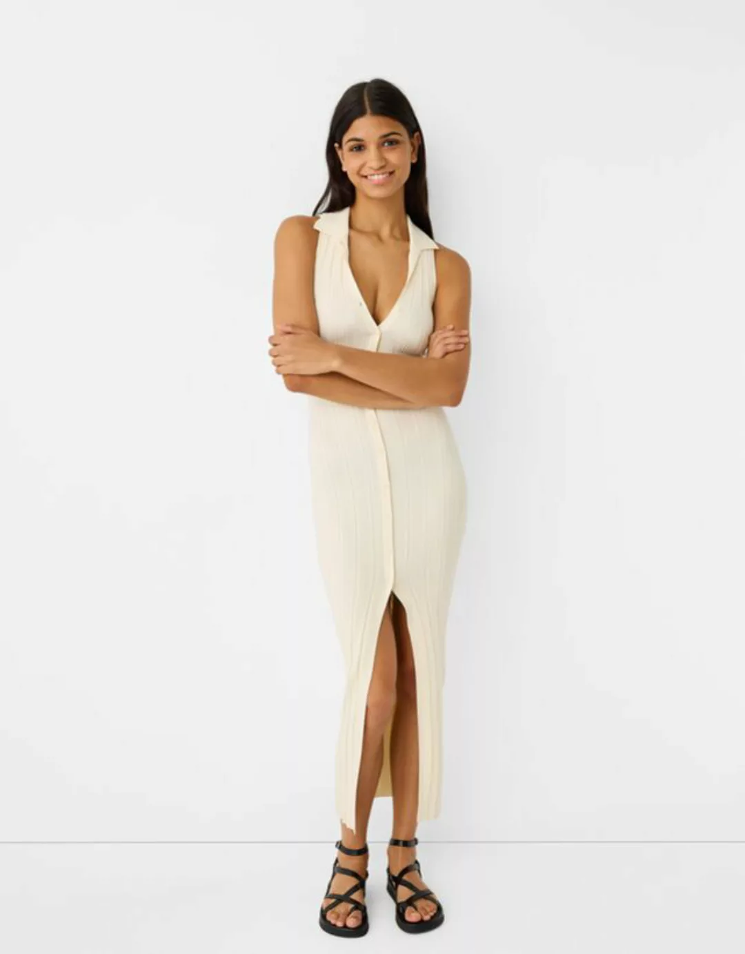 Bershka Ärmelloses Strick-Midikleid Mit Polo-Kragen Und Cut-Out Damen Xs Ro günstig online kaufen