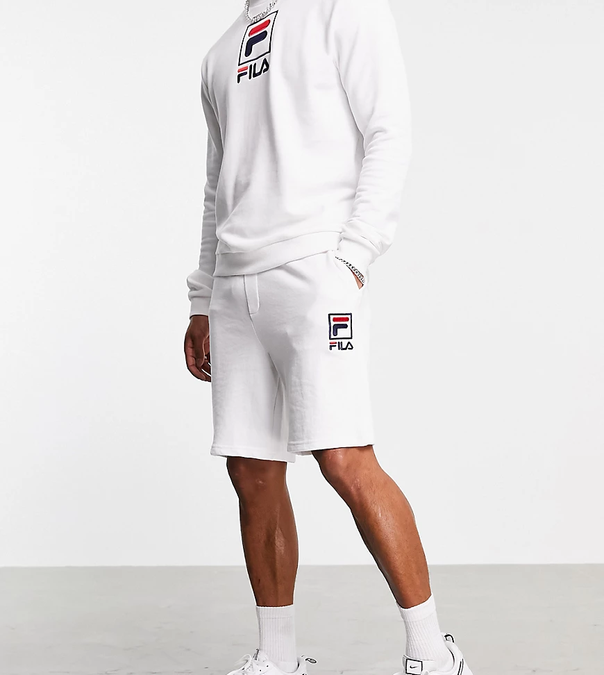 Fila – Shorts in Weiß mit Box-Logo, exklusiv bei ASOS günstig online kaufen