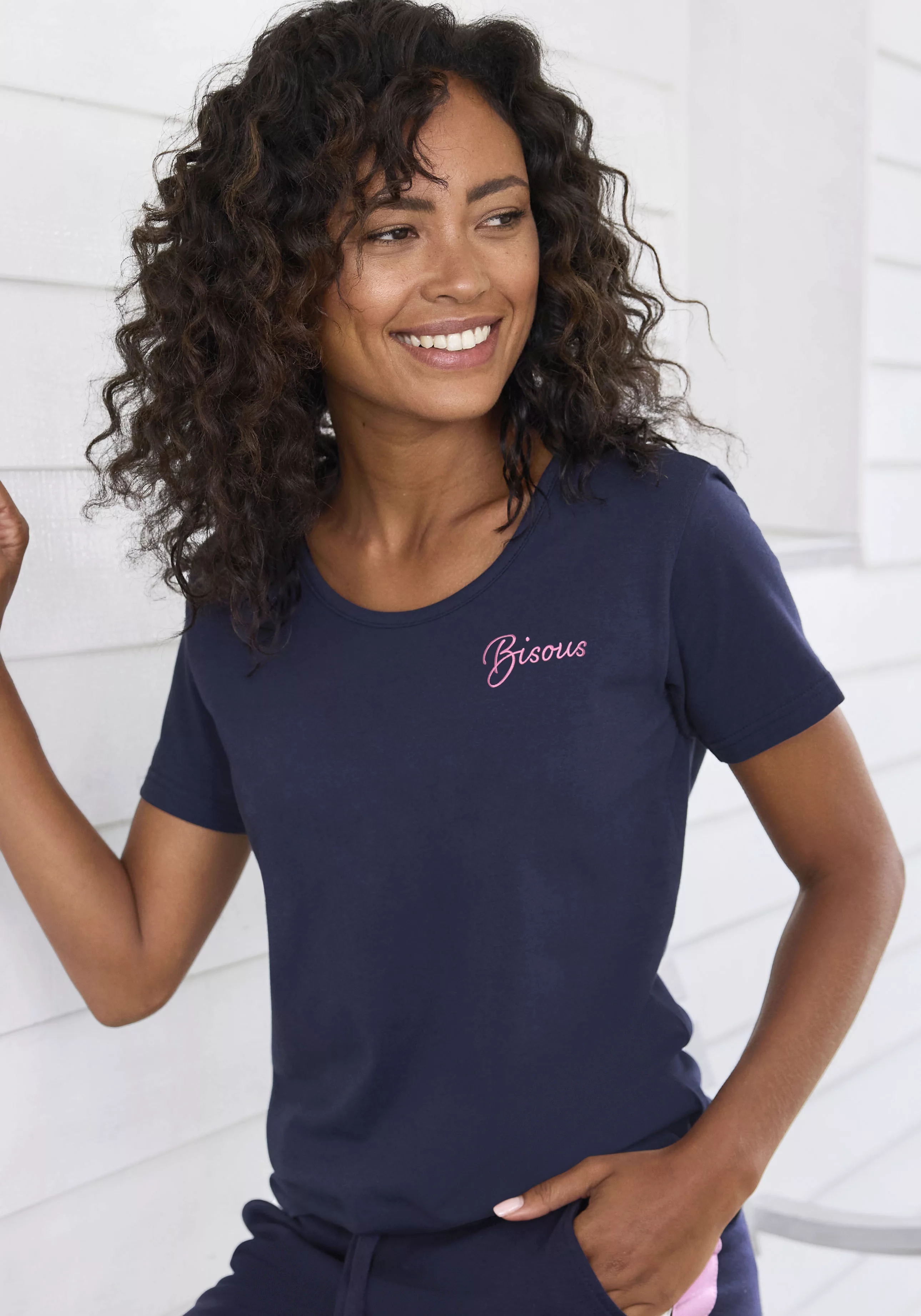 Vivance Kurzarmshirt -T-Shirt mit Stickerei, Loungewear günstig online kaufen