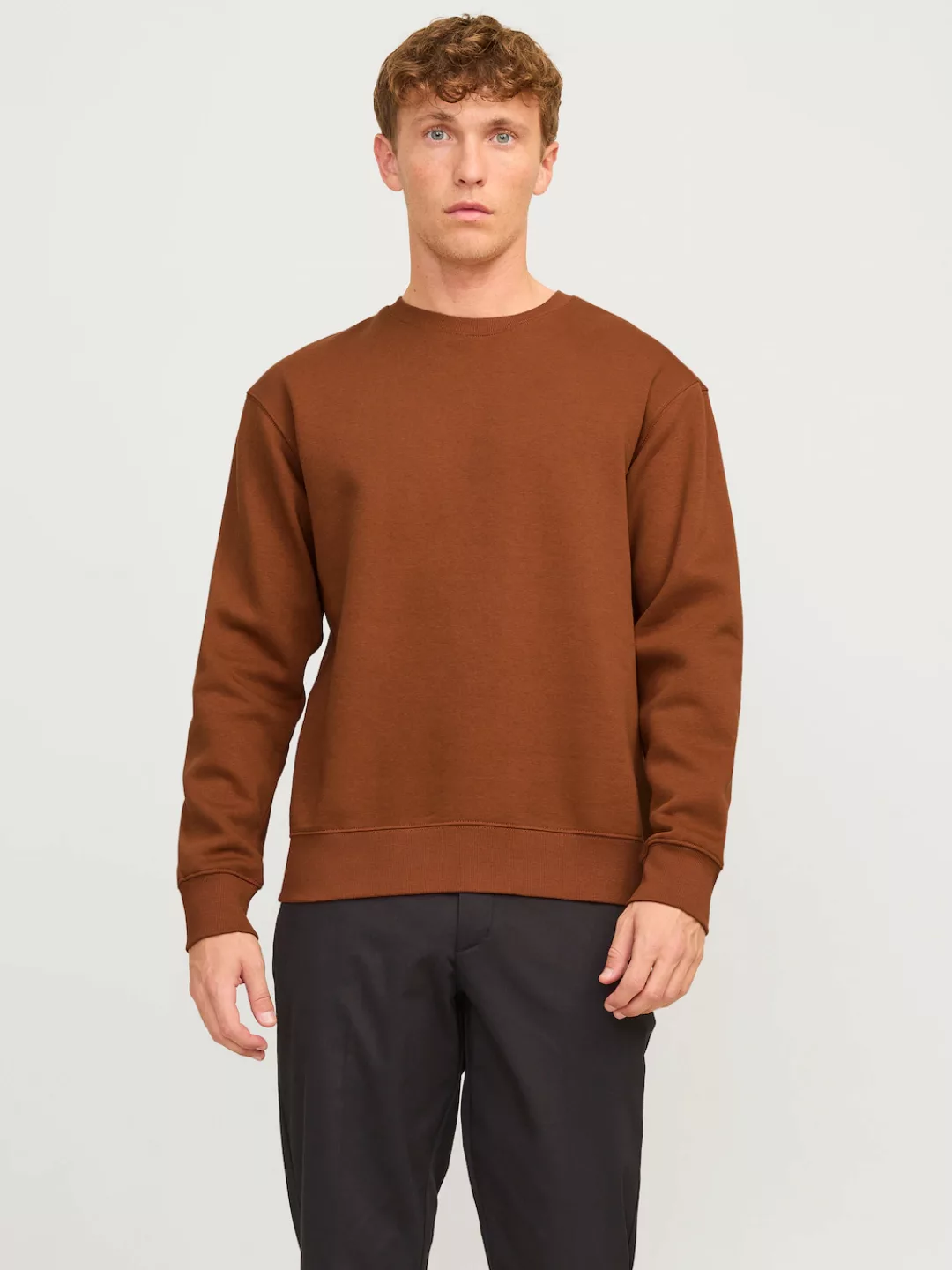 Jack & Jones Sweatshirt "JJESTAR BASIC SWEAT CREW NECK NOOS", mit Rundhalsa günstig online kaufen