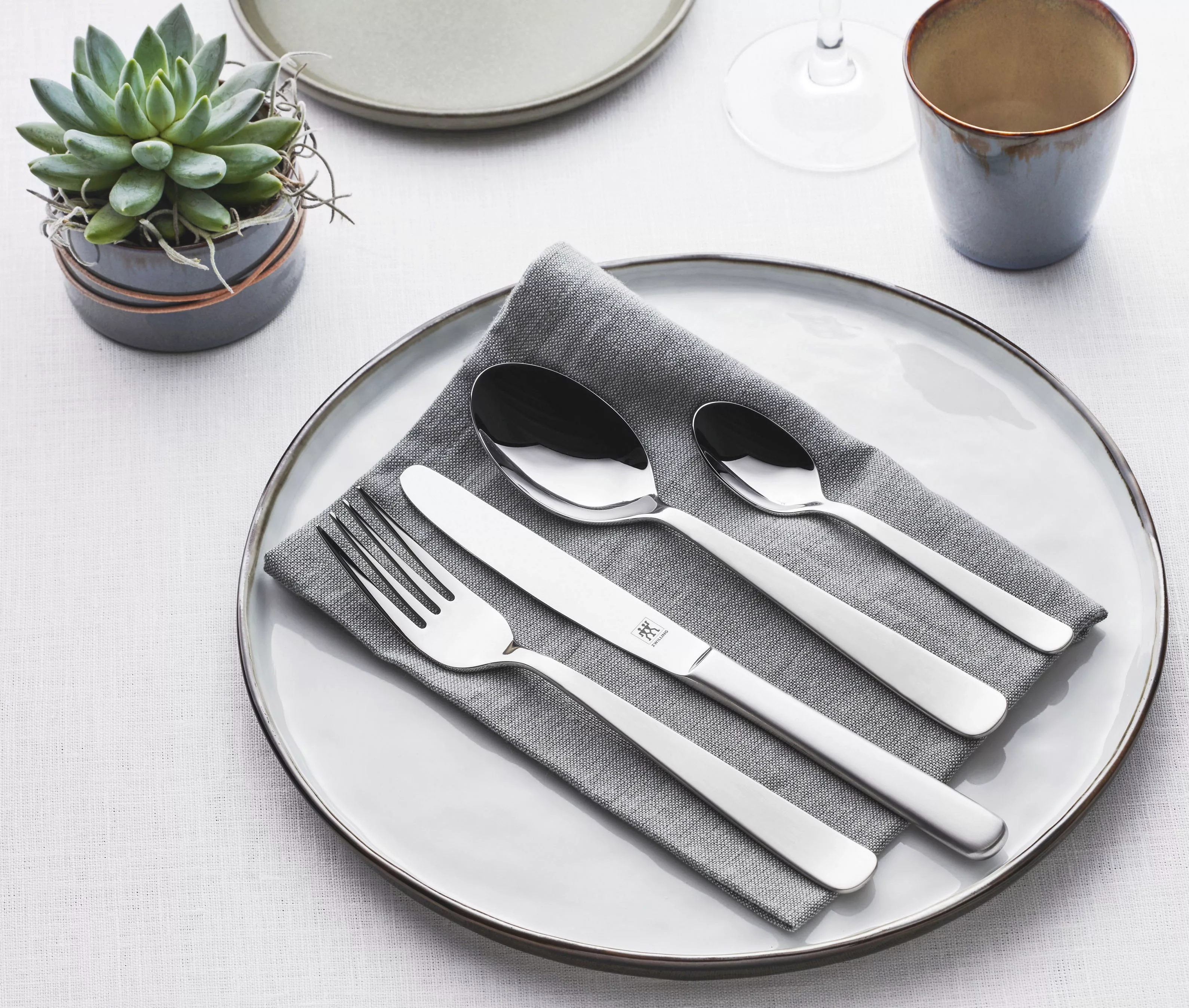 Zwilling Besteck-Set »Trend«, (Set, 60 tlg.), klassische, geschwungene Form günstig online kaufen