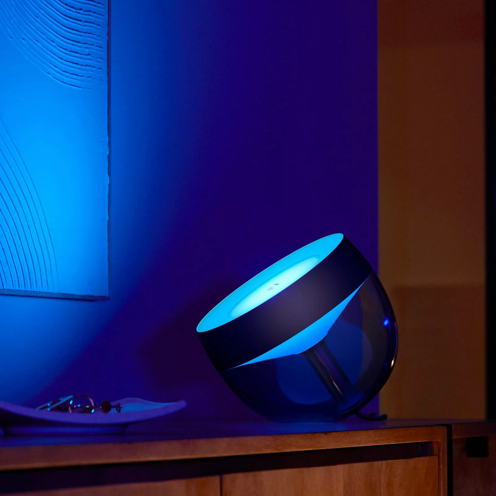 Philips Hue Iris WACA LED-Tischleuchte, schwarz günstig online kaufen