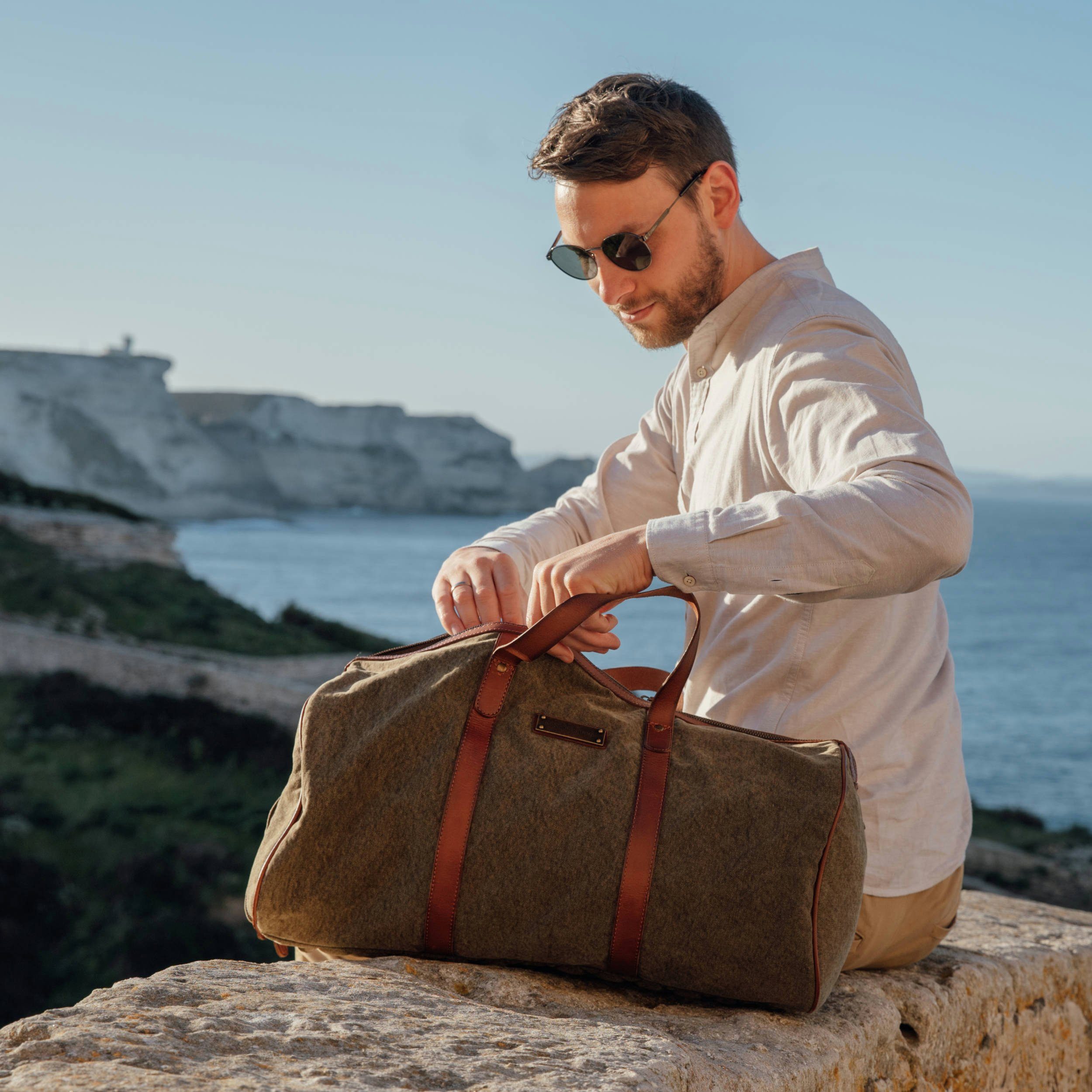 DRAKENSBERG Reisetasche Weekender »Toby« Oliv-Grün, Sporttasche günstig online kaufen