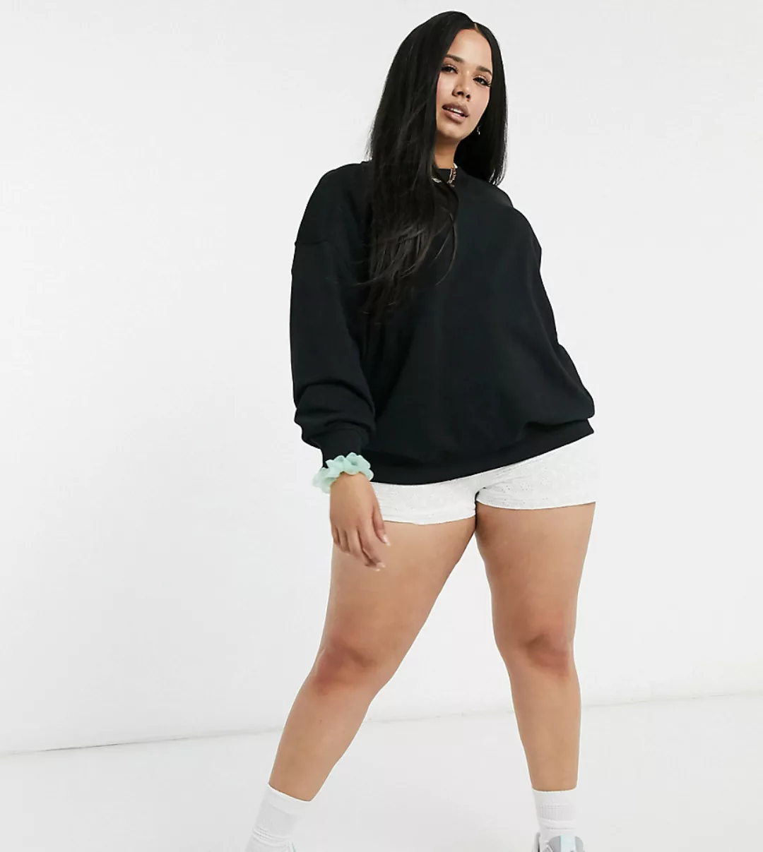 ASOS DESIGN Curve – Schwarzes Oversized-Sweatshirt aus Bio-Baumwolle günstig online kaufen