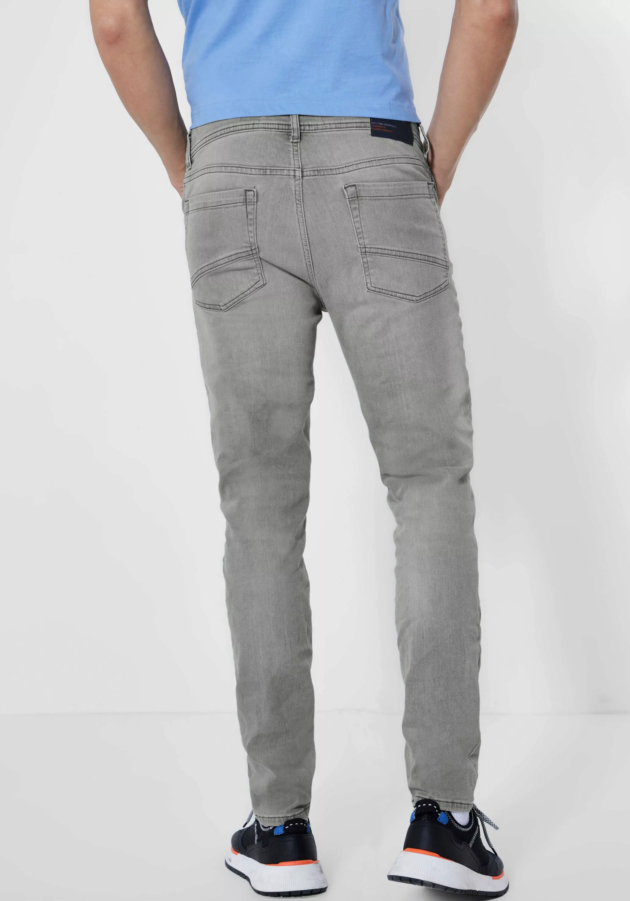 STREET ONE MEN Slim-fit-Jeans in grauer Waschung günstig online kaufen