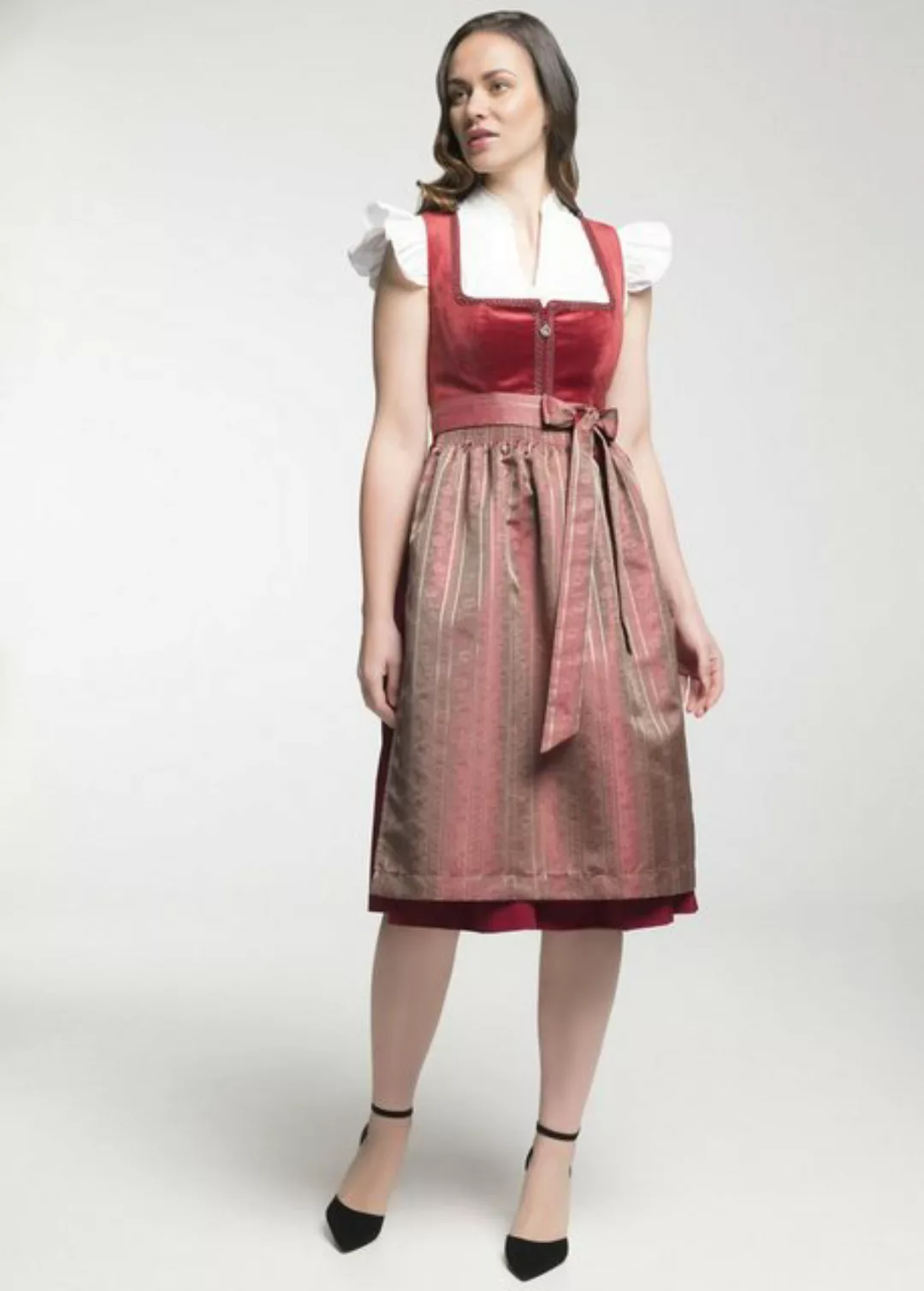 Spieth & Wensky Dirndl Diandra mit Rüschenborte am Ausschnitt günstig online kaufen