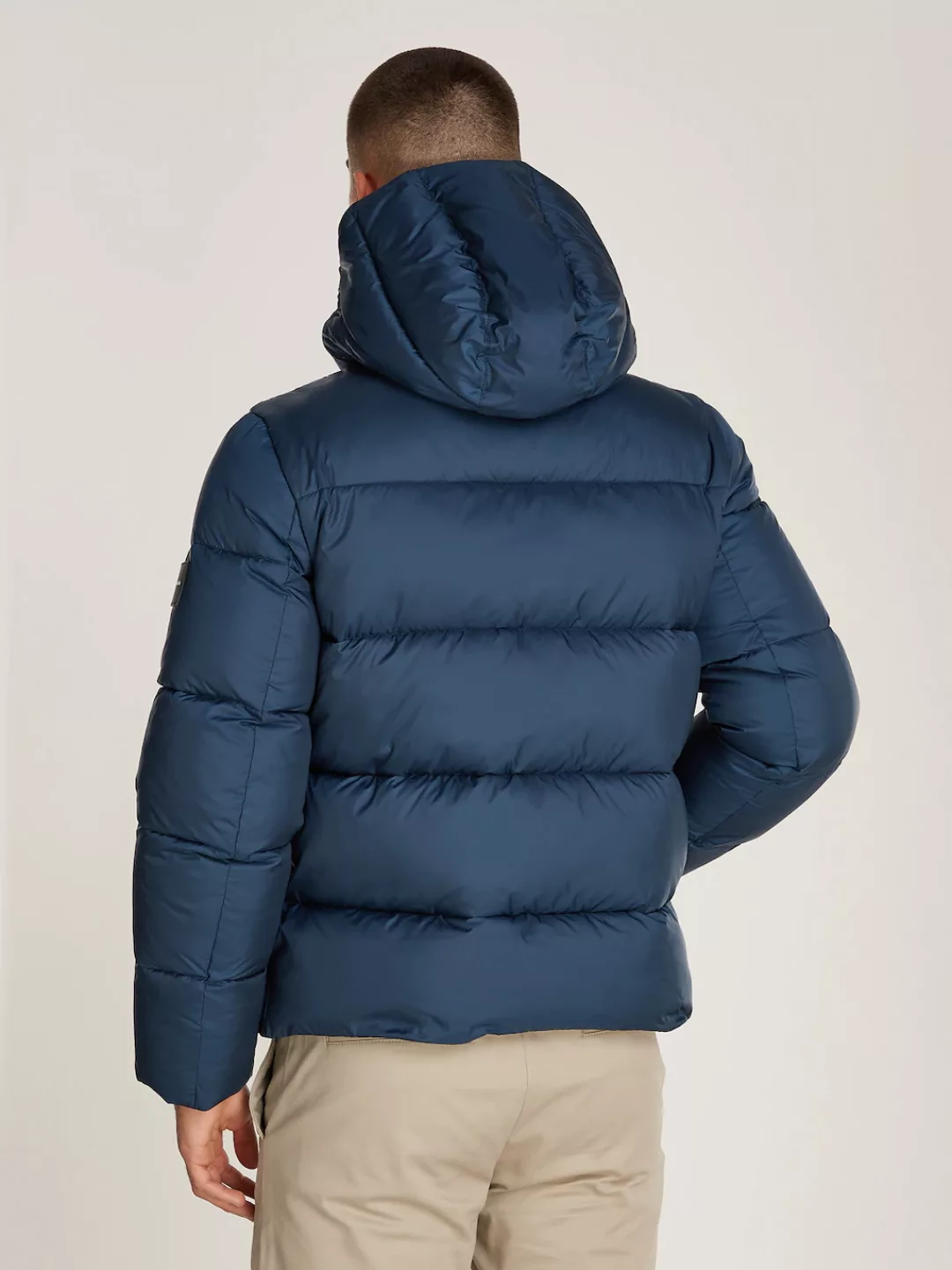 Calvin Klein Outdoorjacke HOODED QUILT PUFFER MW mit Logopatch günstig online kaufen