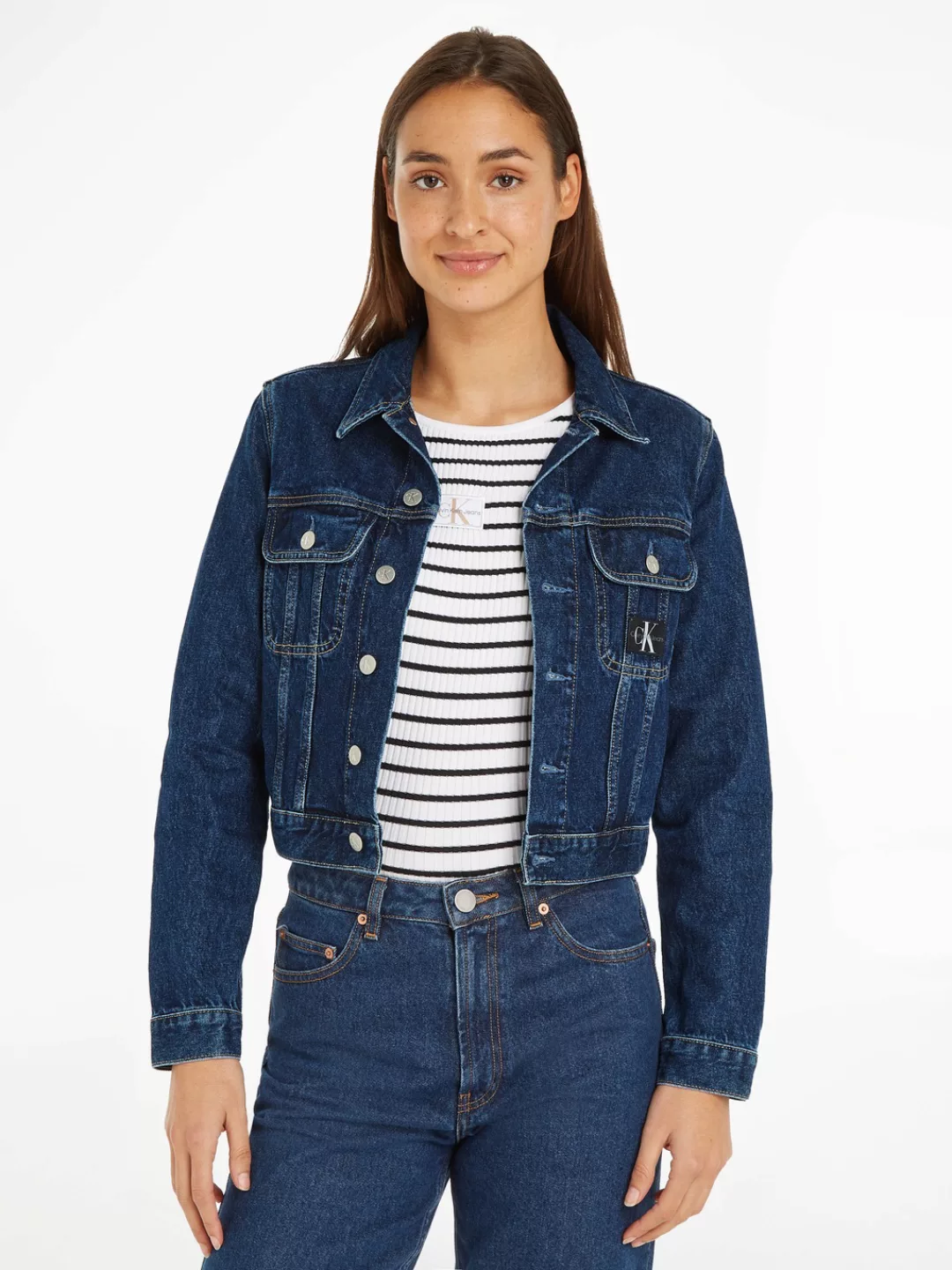 Calvin Klein Jeans Jeansjacke "CROPPED 90S DENIM JACKET", mit Logopatch günstig online kaufen