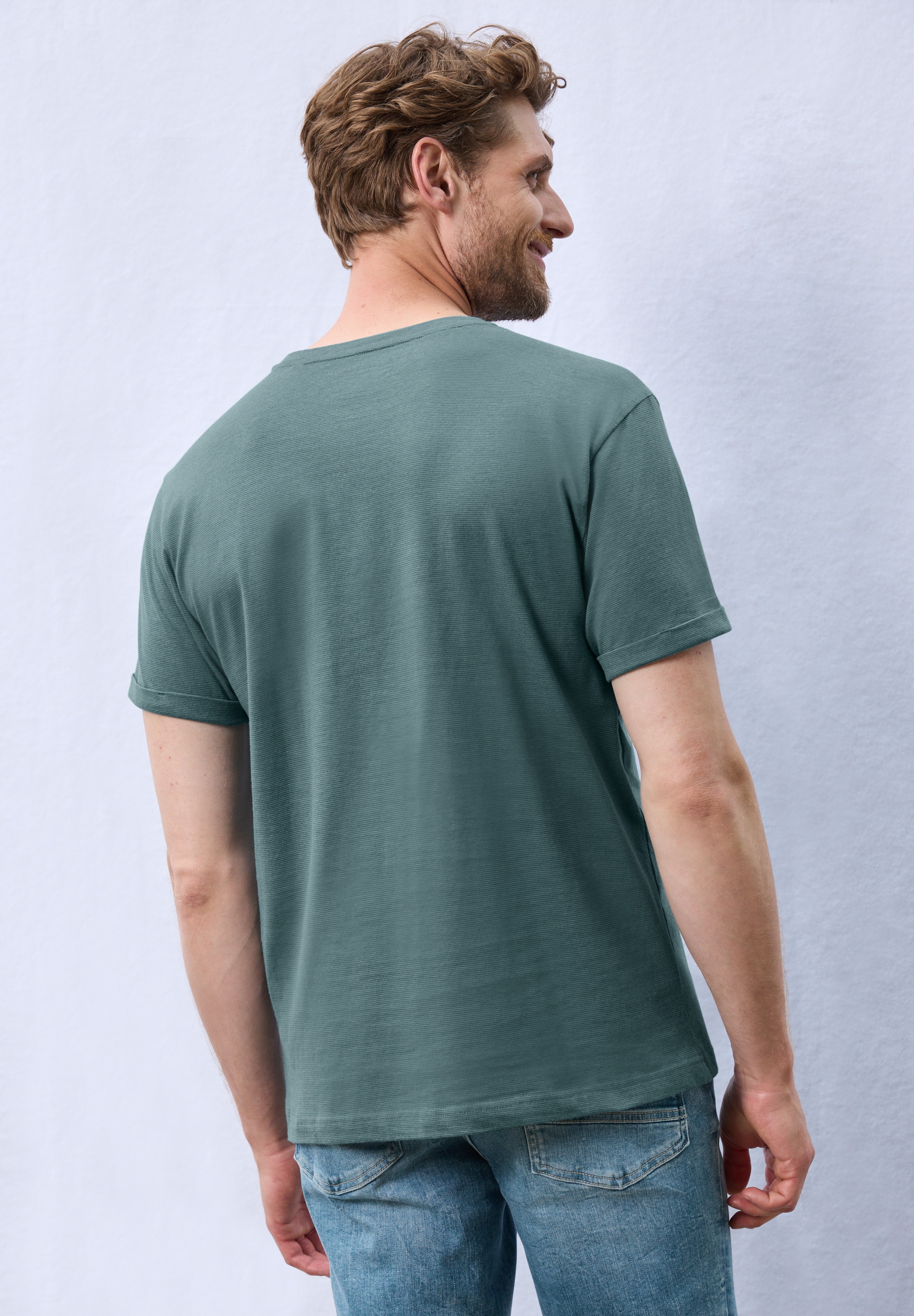 STREET ONE MEN T-Shirt, mit Streifen-Struktur günstig online kaufen