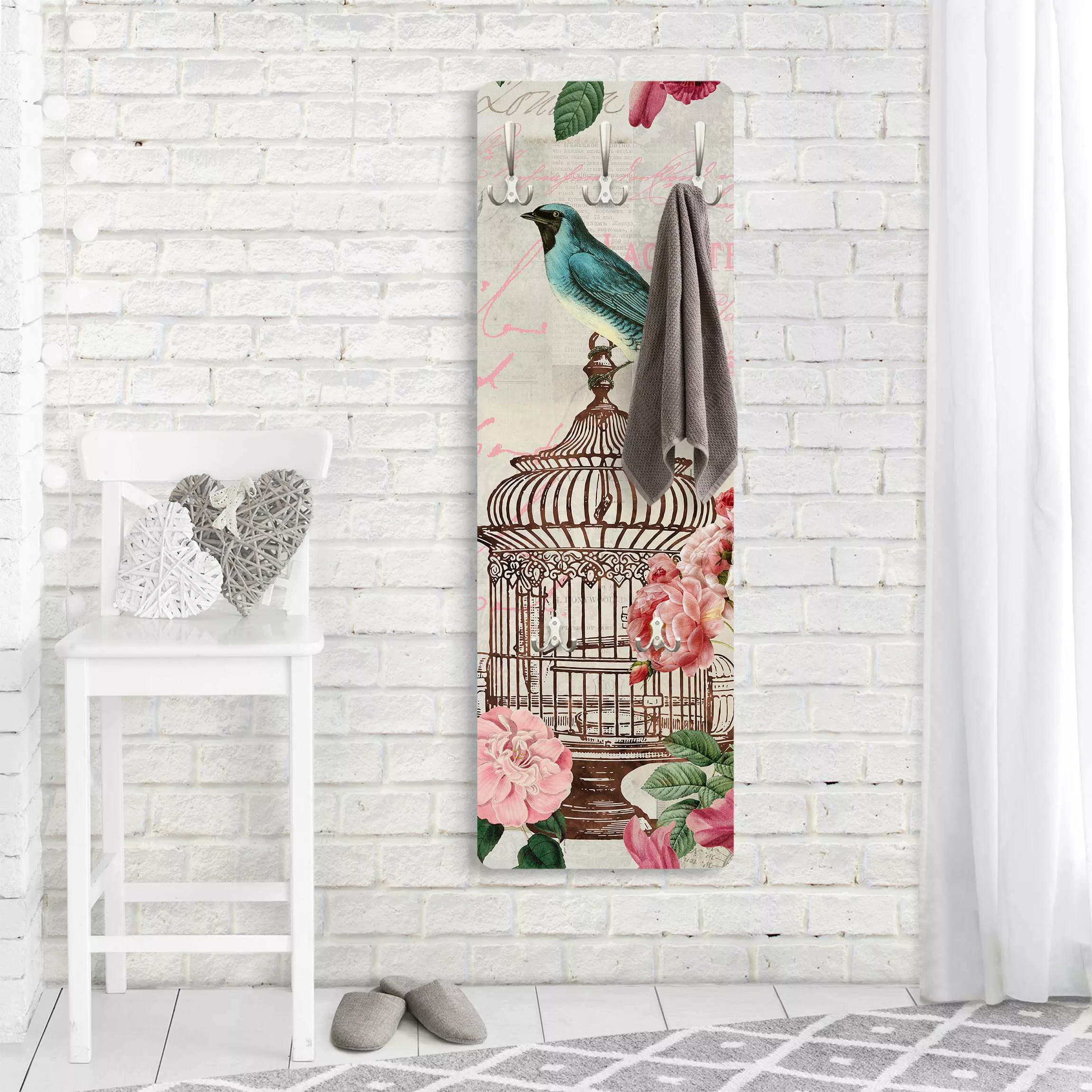 Wandgarderobe Shabby Chic Collage - Rosa Blüten und blaue Vögel günstig online kaufen