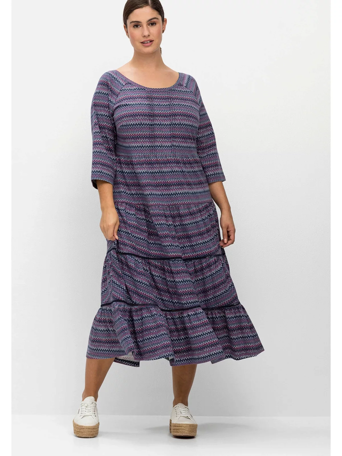 Sheego Jerseykleid "Große Größen", mit 3/4-Ärmeln und stufigen Volants günstig online kaufen