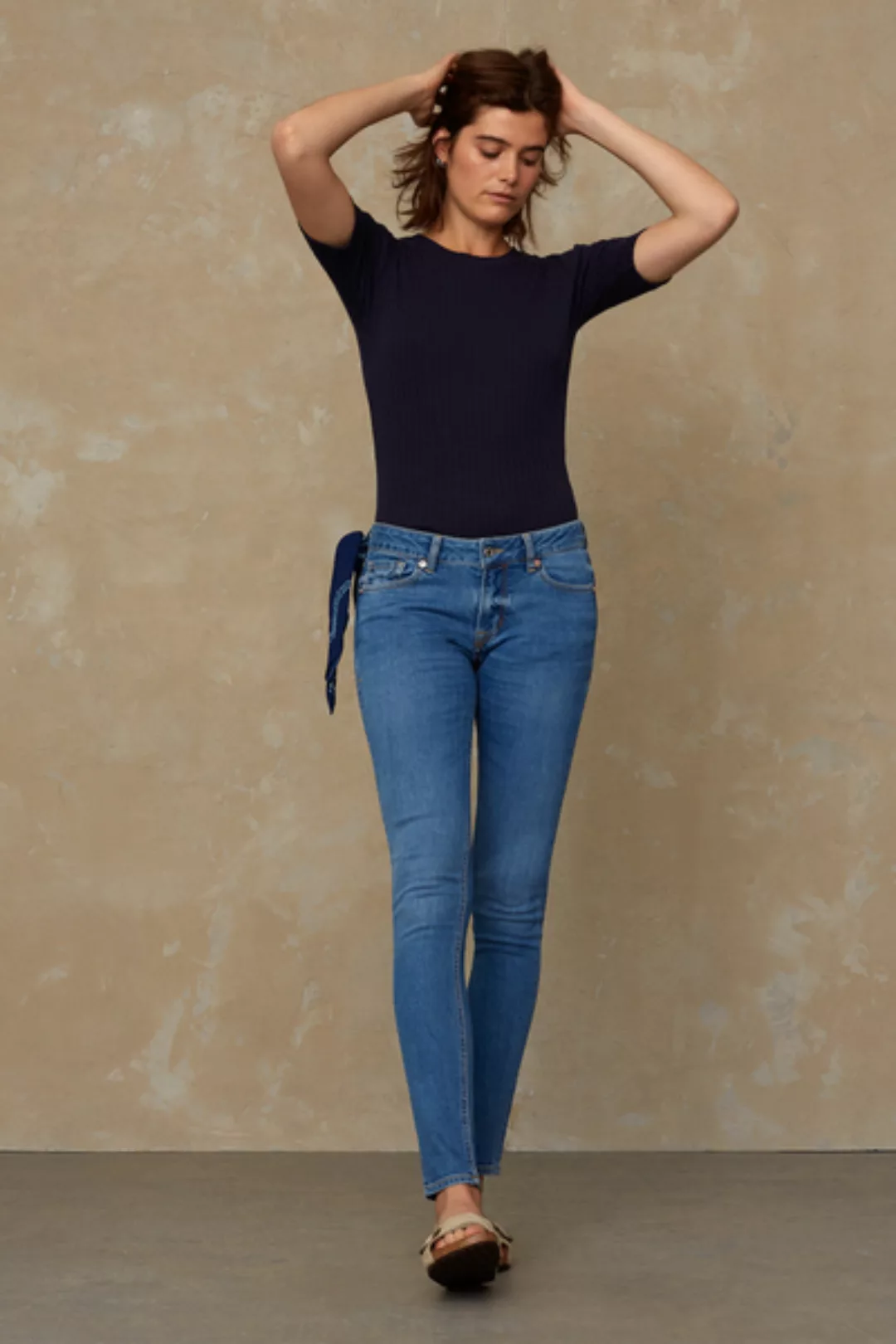 Jeans Aus Recycling Und Bio Baumwolle - Juno - Eco Veggie Mid Used günstig online kaufen