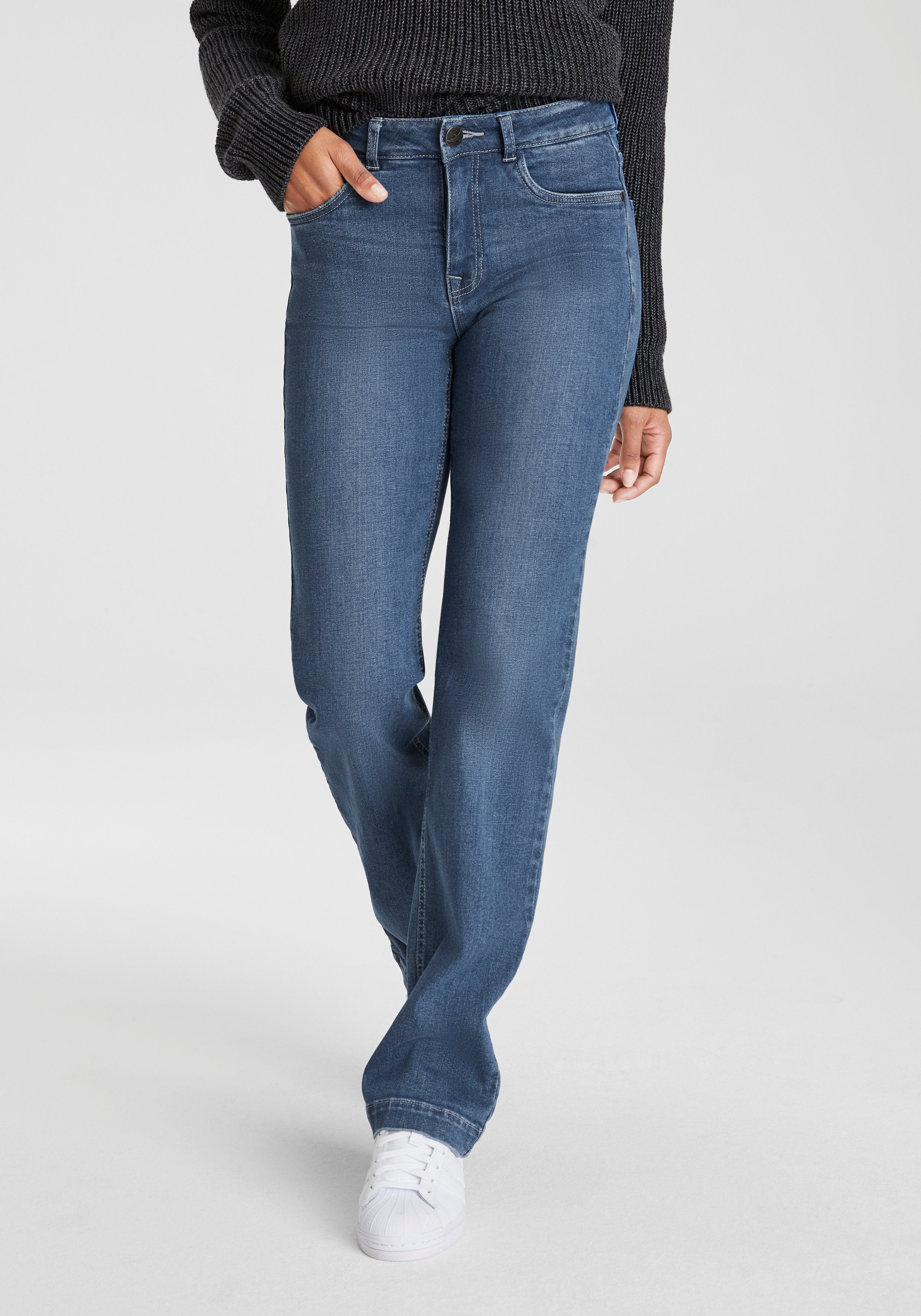 Arizona Gerade Jeans weite Beinform, Used-Look-Waschung, günstig online kaufen