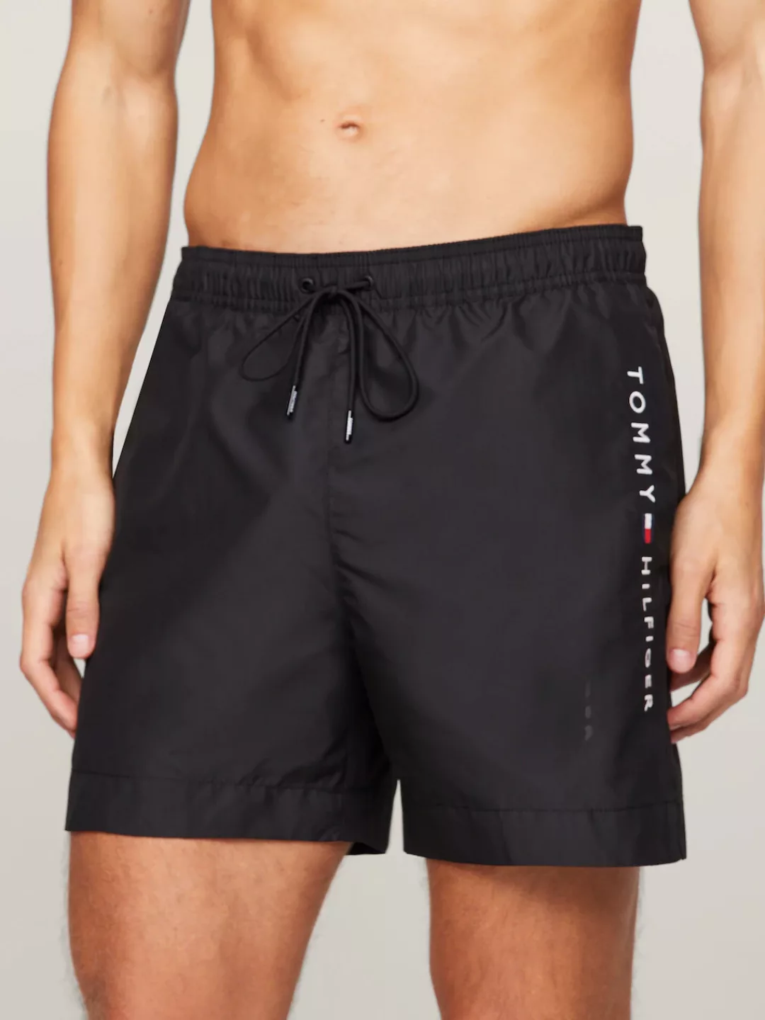 Tommy Hilfiger Swimwear Badeshorts "MEDIUM DRAWSTRING", mit Logoschriftzug günstig online kaufen