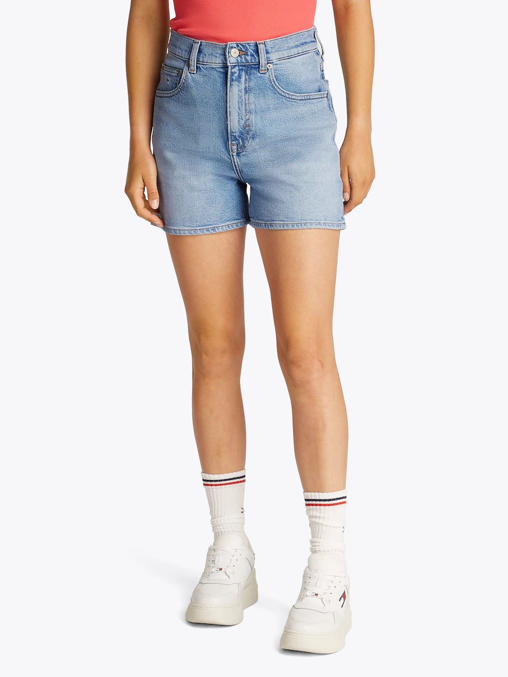 Tommy Jeans Shorts "MOM SHORT BI0112", mit Logo-Badge, in blauer Waschung günstig online kaufen