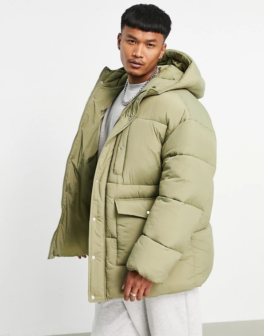 ASOS DESIGN – Wattierte Oversize-Jacke in Khaki-Grün günstig online kaufen