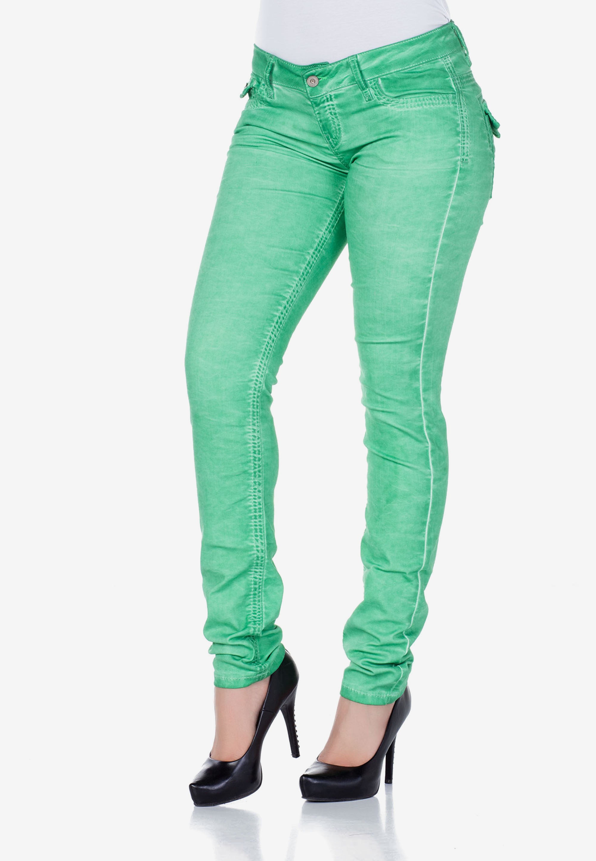 Cipo & Baxx Slim-fit-Jeans, mit figurbetontem Slim Fit-Schnitt günstig online kaufen