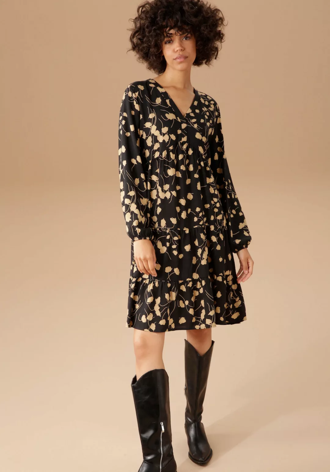 Aniston CASUAL Blusenkleid, mit graphischem Blumendruck günstig online kaufen