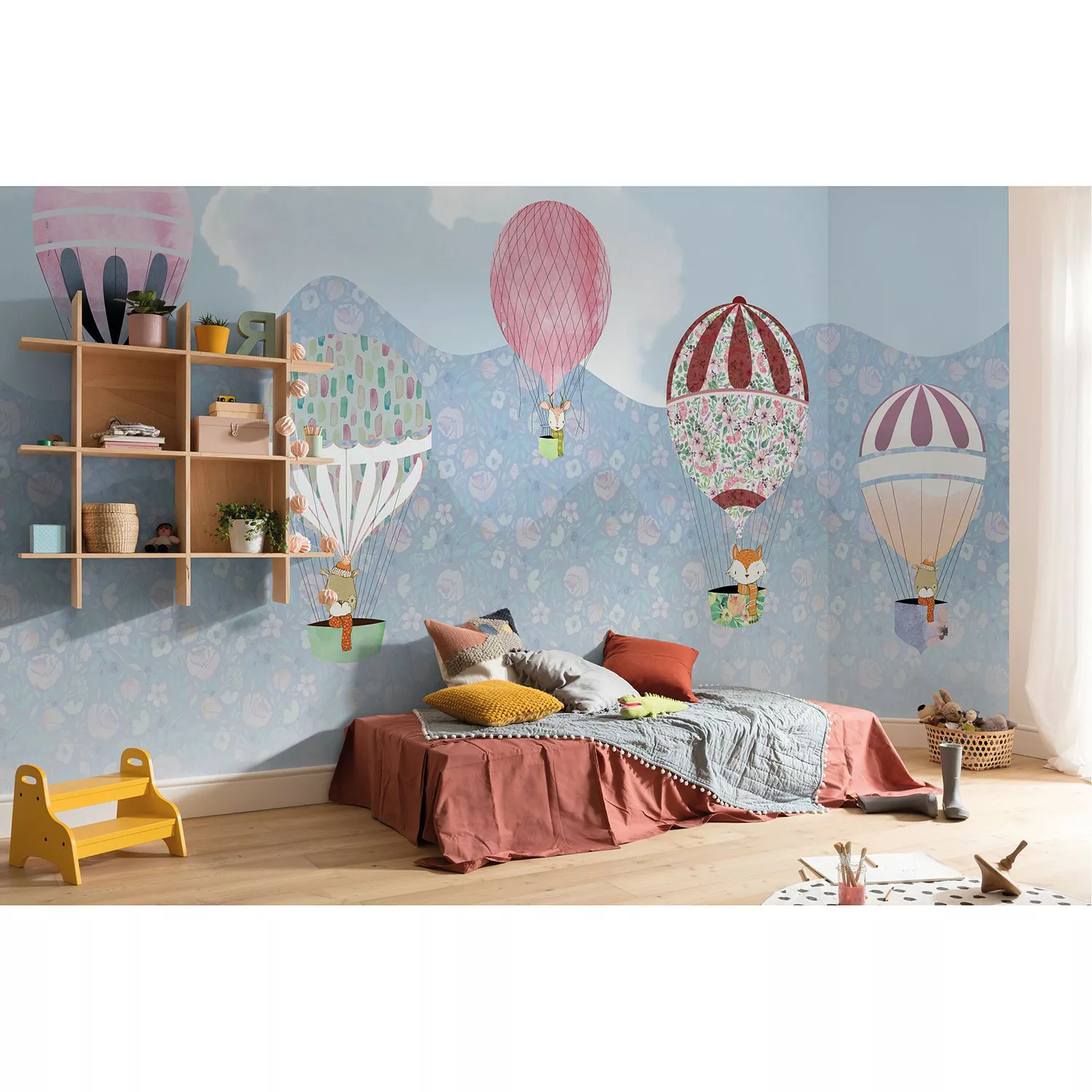 Komar Vliestapete »Happy Balloon«, 500x250 cm (Breite x Höhe), Vliestapete, günstig online kaufen