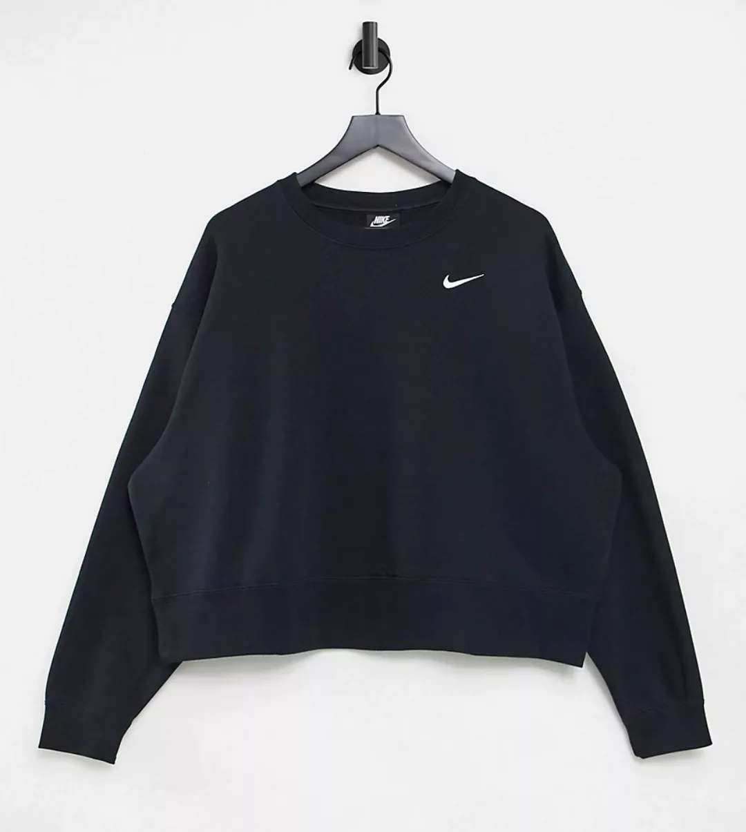 Nike Plus – Kastiges Oversize-Sweatshirt in Schwarz mit kleinem Swoosh-Logo günstig online kaufen