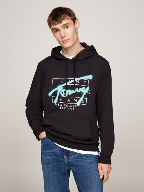 Tommy Jeans Hoodie TJM REG SPRAY HOODIE Tommy Jeans-Graffiti-Signatur-Logo günstig online kaufen