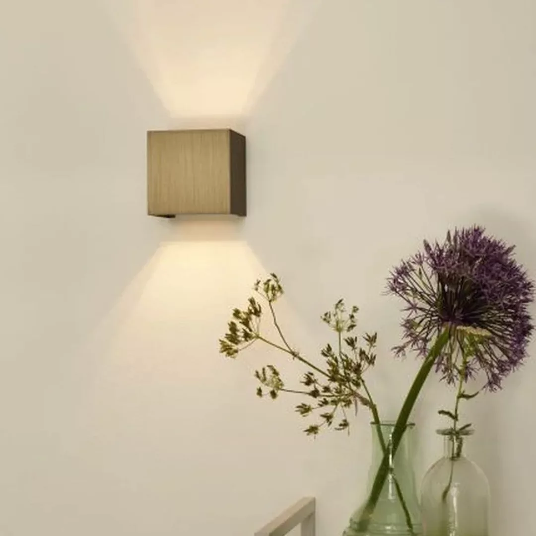LED-Wandleuchte Xio, eckig, altmessing günstig online kaufen