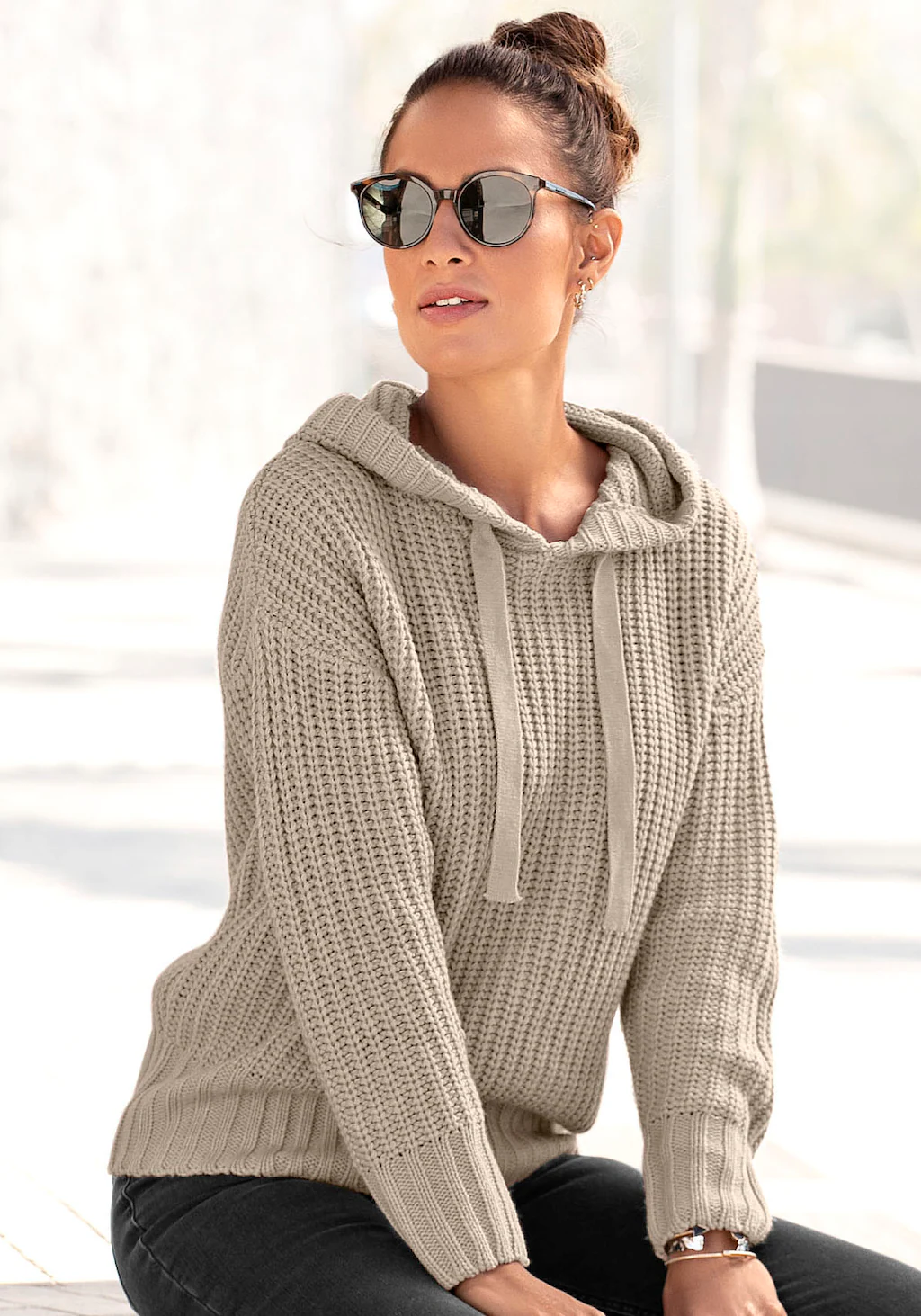 LASCANA Kapuzenpullover, aus weichem Grobstrick, weicher Strickpullover mit günstig online kaufen