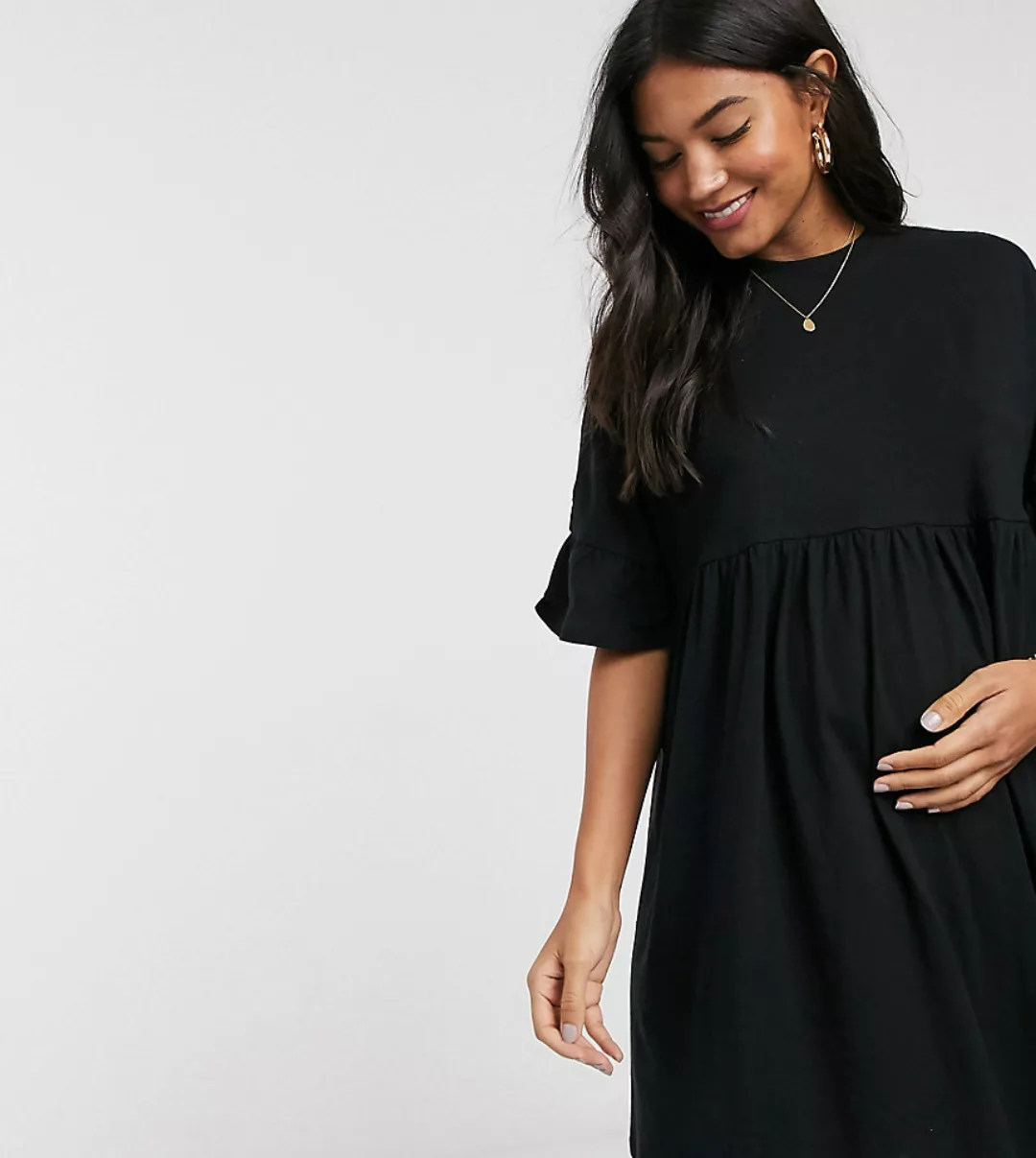 ASOS DESIGN – Umstandsmode – Schwarzes, extrem übergroßes Hängerkleid mit R günstig online kaufen
