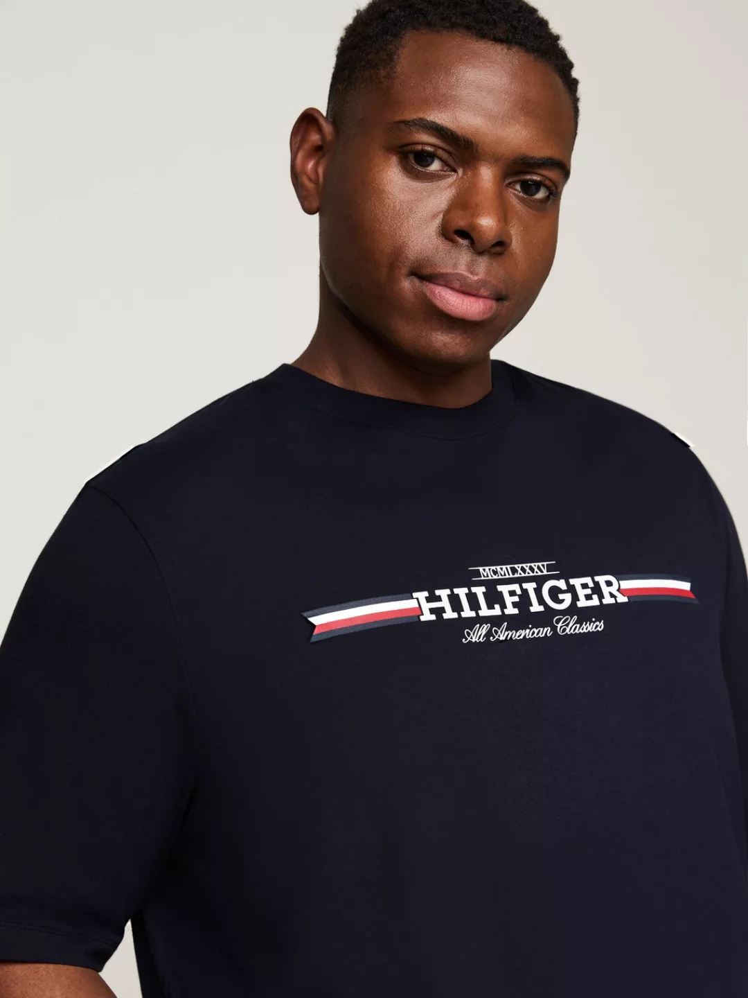 Tommy Hilfiger Big & Tall Kurzarmshirt BT-HILFIGER CHEST STRIPE TEE-B Aufdr günstig online kaufen