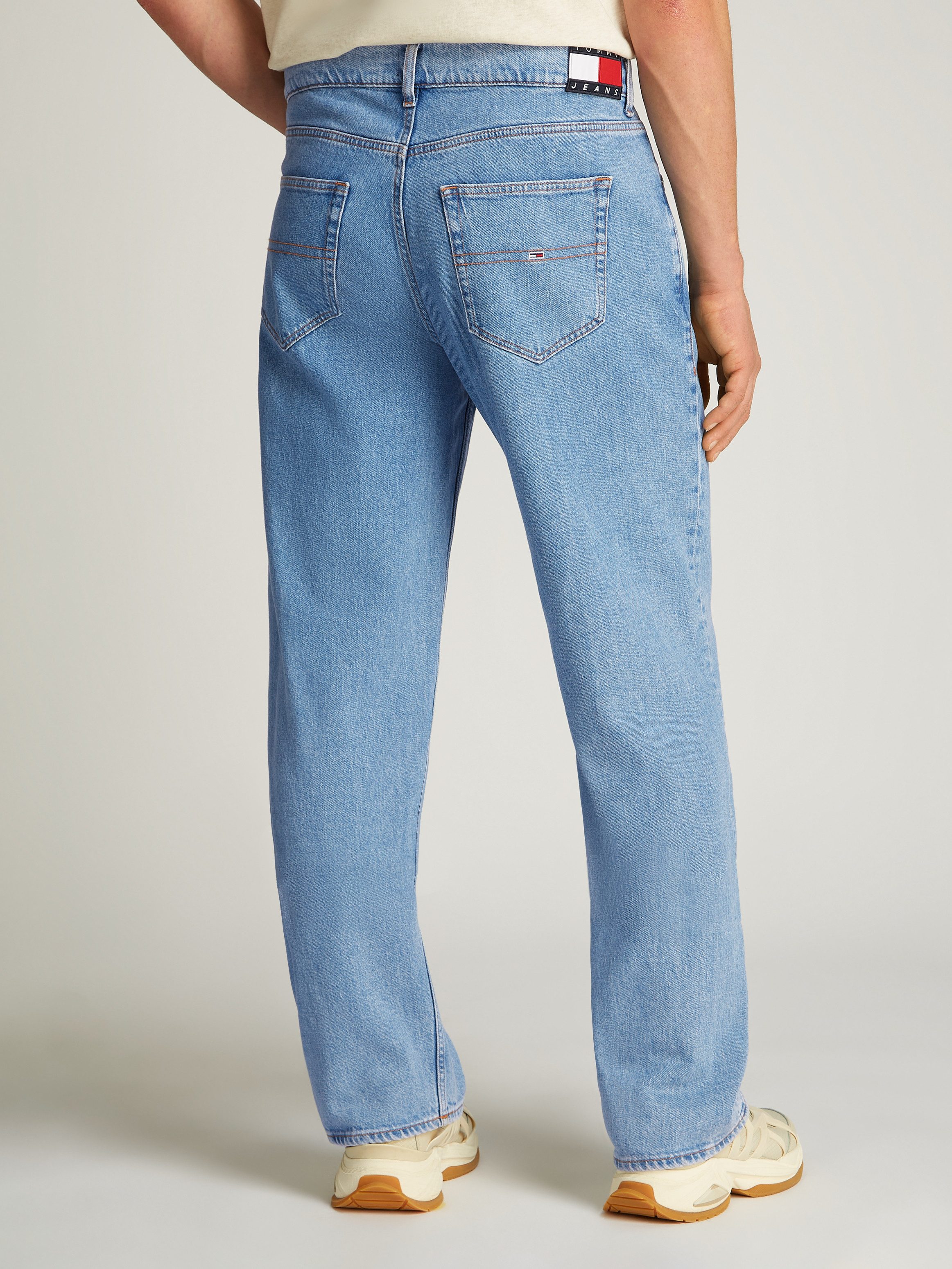 Tommy Jeans Loose-fit-Jeans "Jamie Loose Straight", in blauer Waschung günstig online kaufen