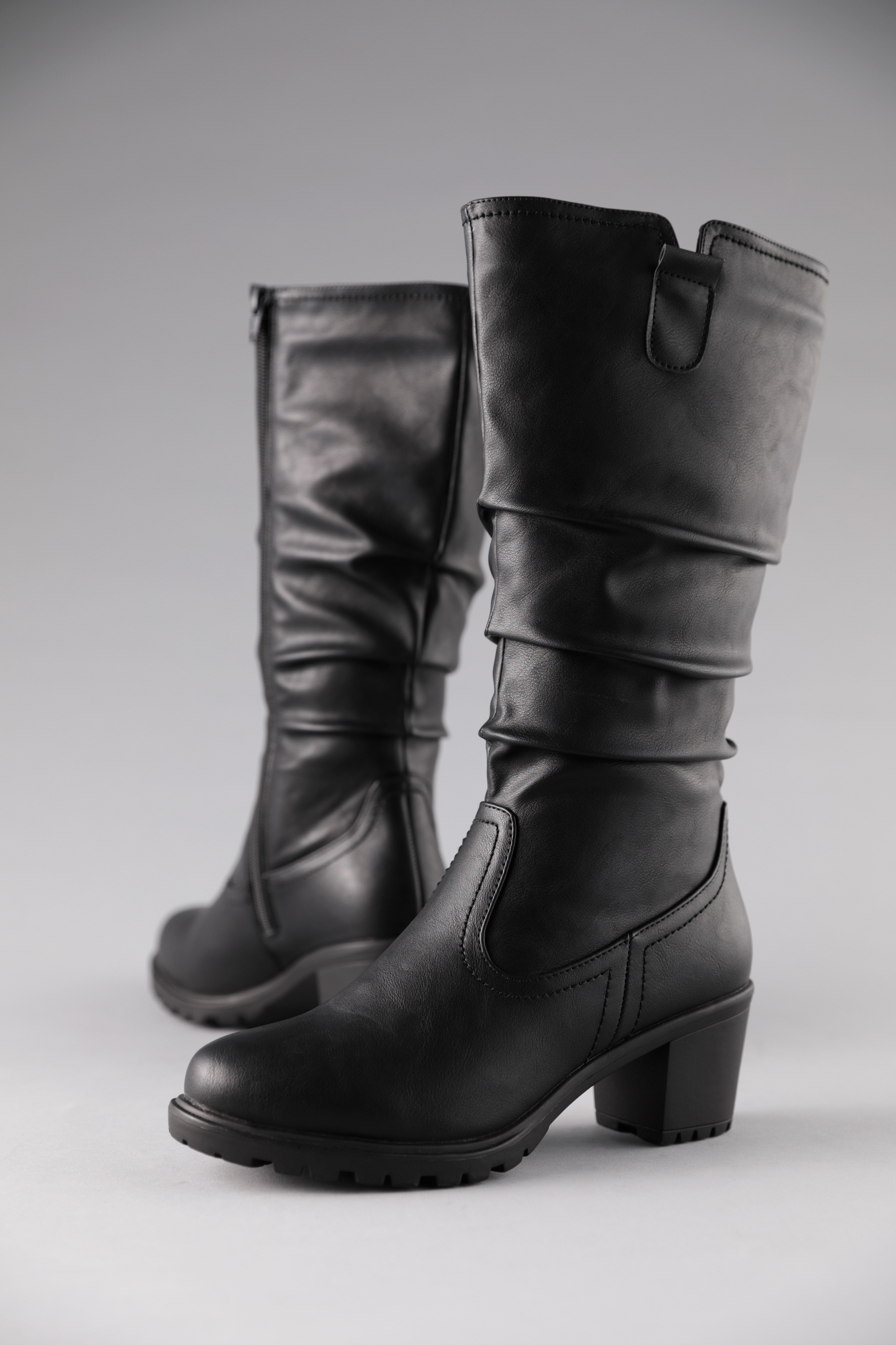 Aniston SHOES Stiefel mit slouchy Schaft günstig online kaufen