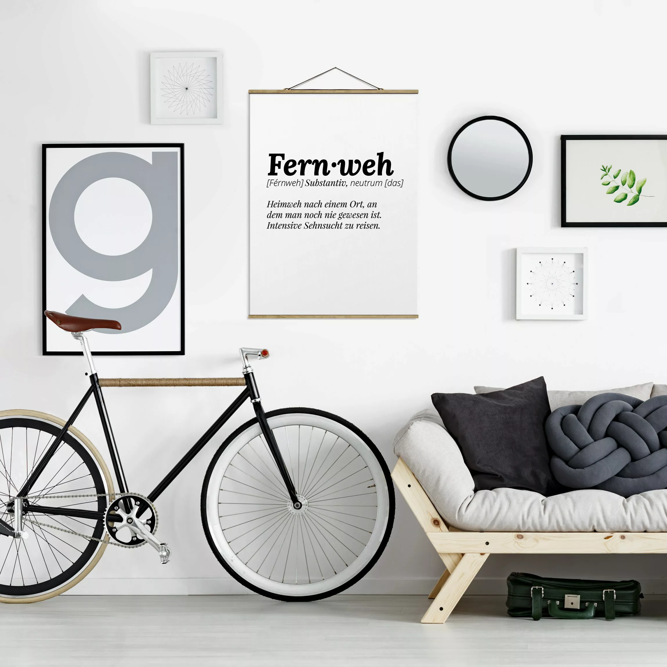 Stoffbild Spruch mit Posterleisten - Hochformat Die Definition von Fernweh günstig online kaufen