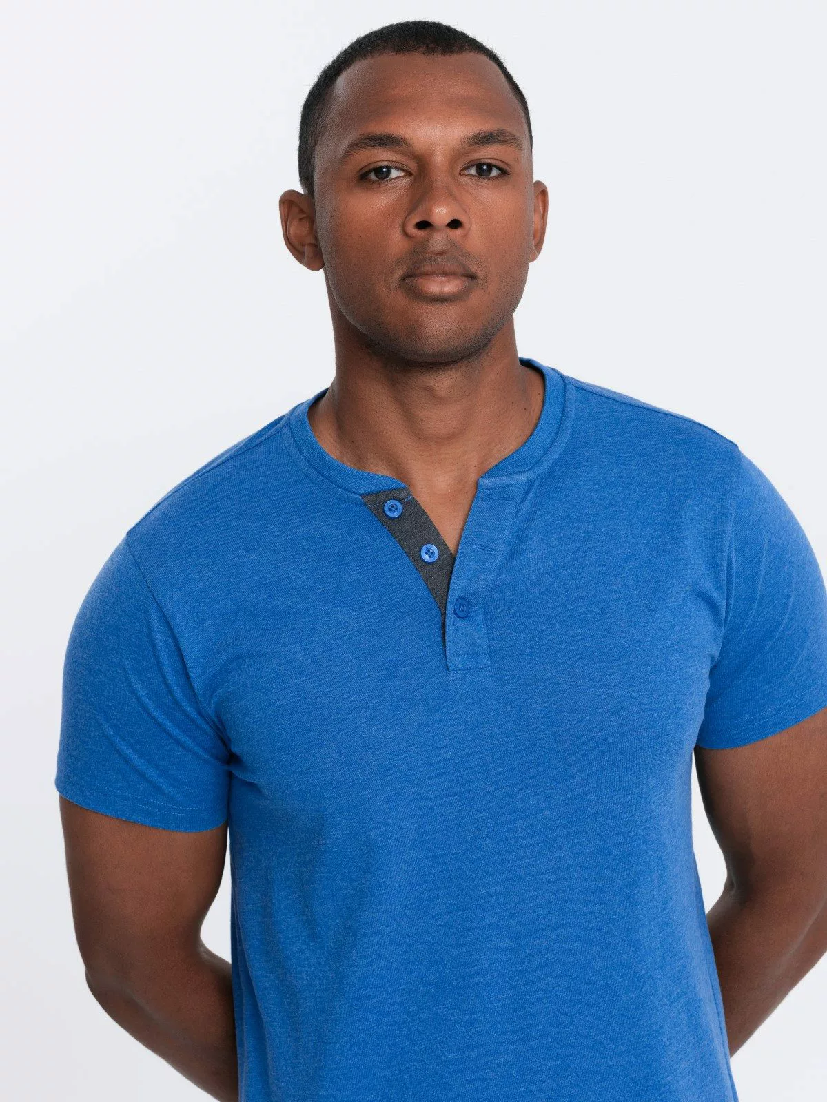 OMBRE T-Shirt Herren-T-Shirt mit rundem Henley-Ausschnitt günstig online kaufen