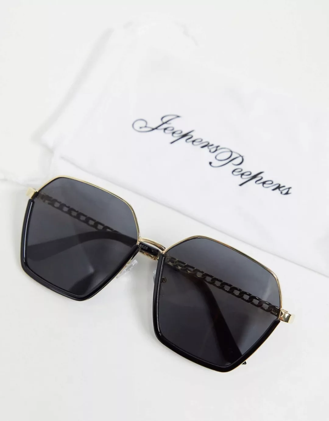 Jeepers Peepers – Sechseckige Oversize-Sonnenbrille in Schwarz, für Damen günstig online kaufen