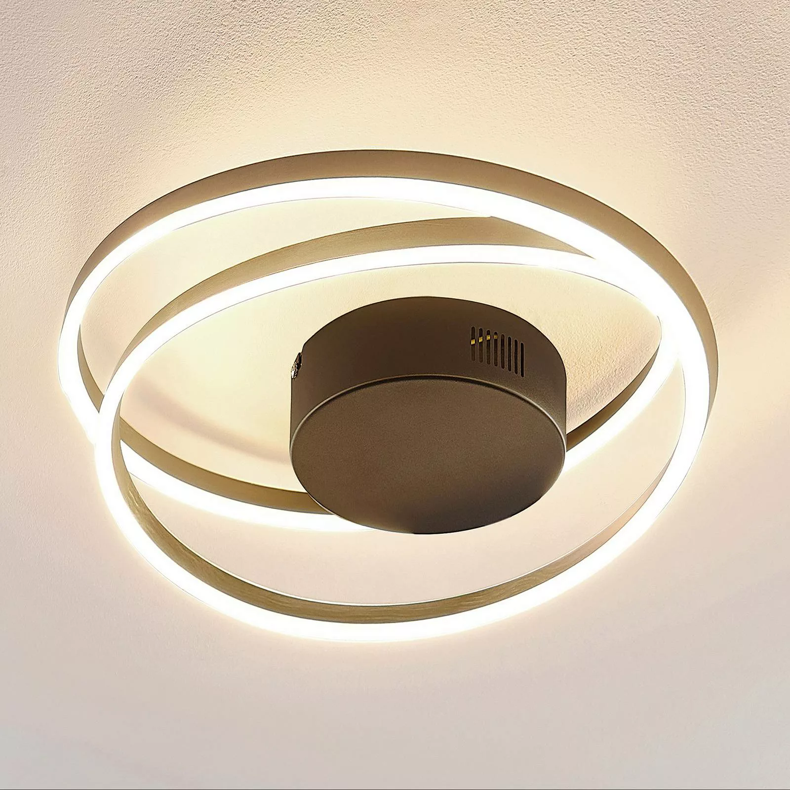 Lindby LED-Deckenlampe Davian, messingfarben, 49 cm, dimmbar günstig online kaufen