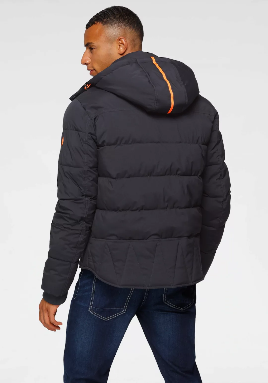 Bruno Banani Steppjacke, mit Kapuze, mit vielen Details günstig online kaufen