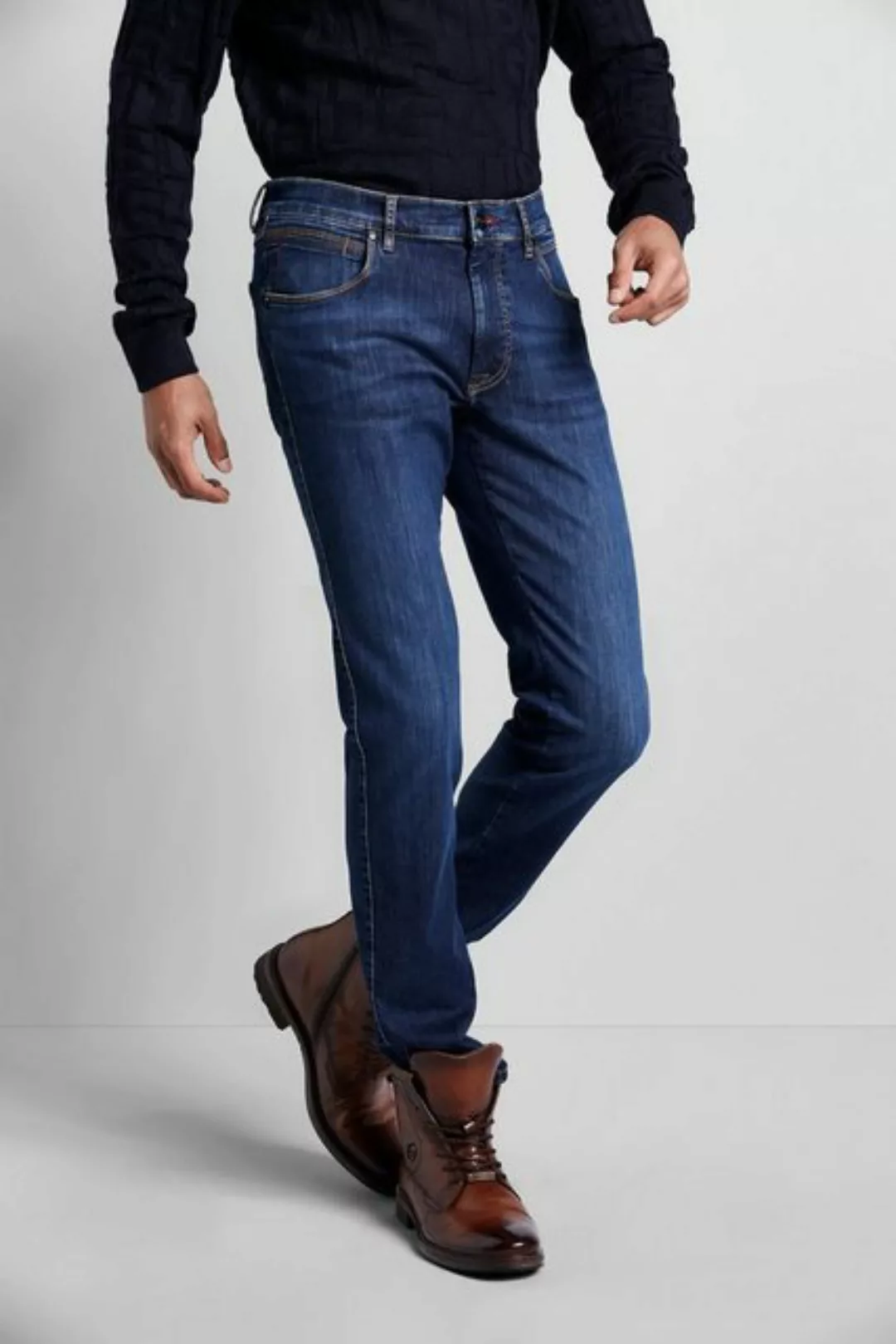 bugatti 5-Pocket-Jeans im Used Wash Look günstig online kaufen