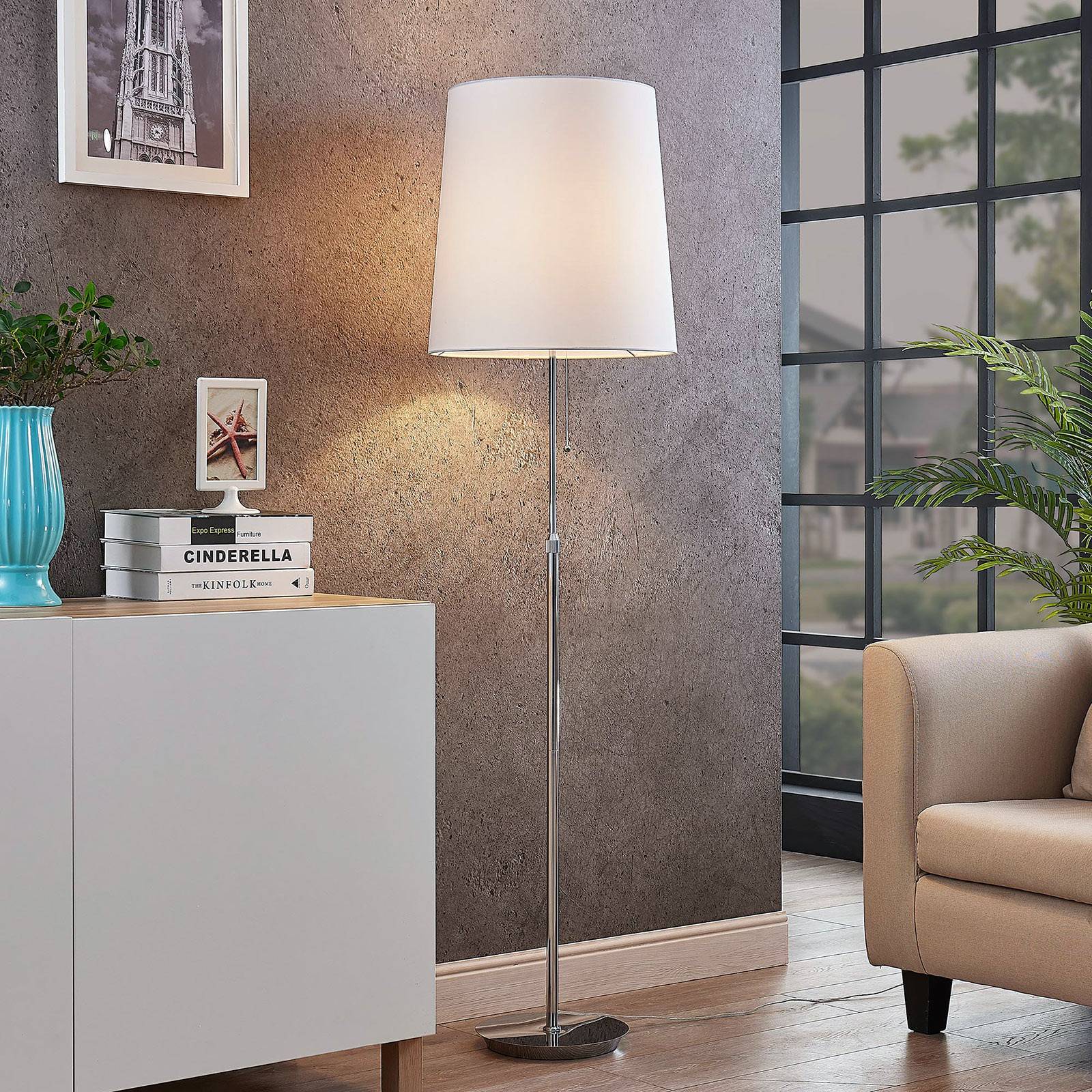 Lucande Pordis Stehlampe, 155 cm, chrom-weiß günstig online kaufen