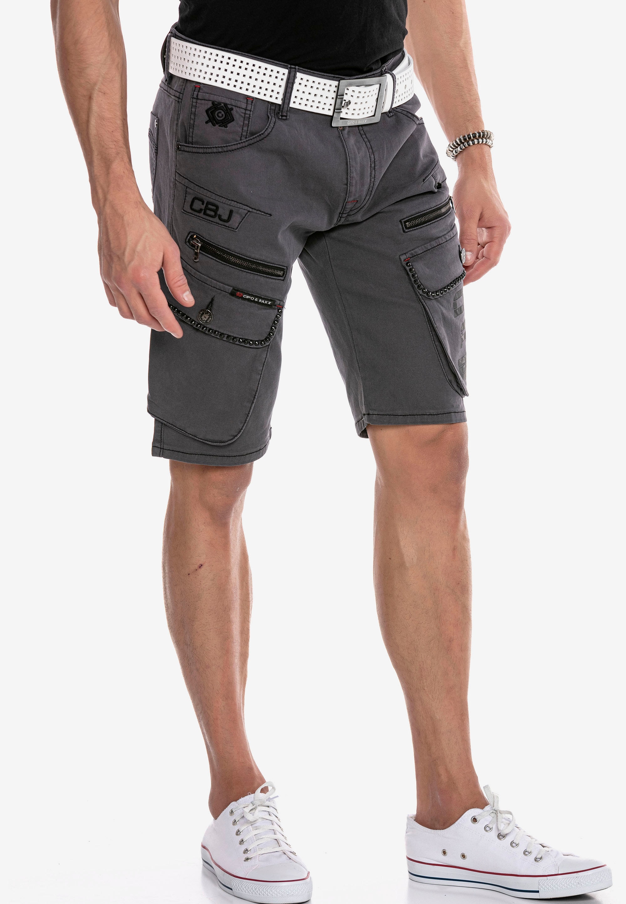 Cipo & Baxx Shorts, mit vielen Taschen günstig online kaufen