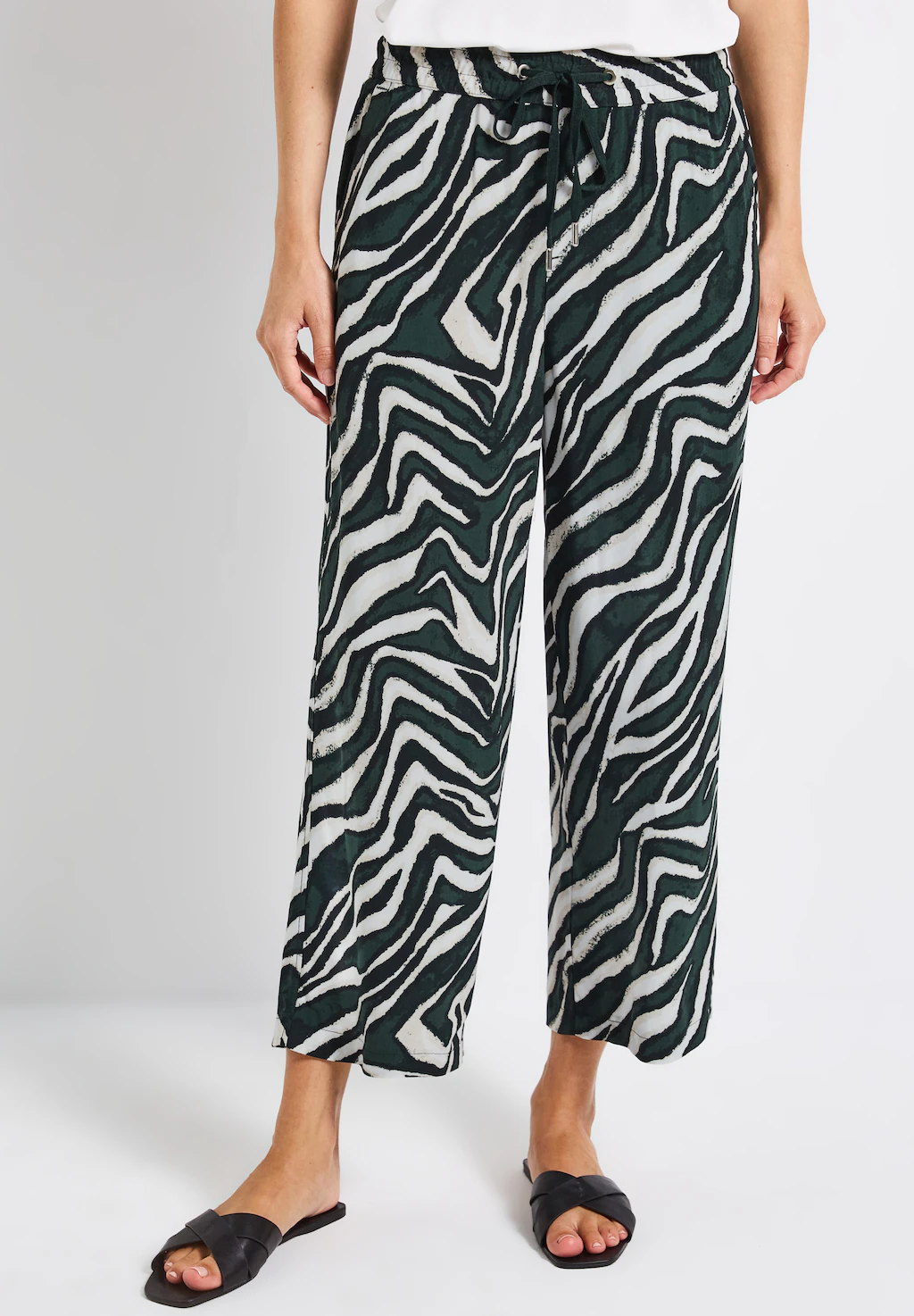 STREET ONE Stoffhose "Style Emee", Sommerhose mit elastischem Bund und Tunn günstig online kaufen