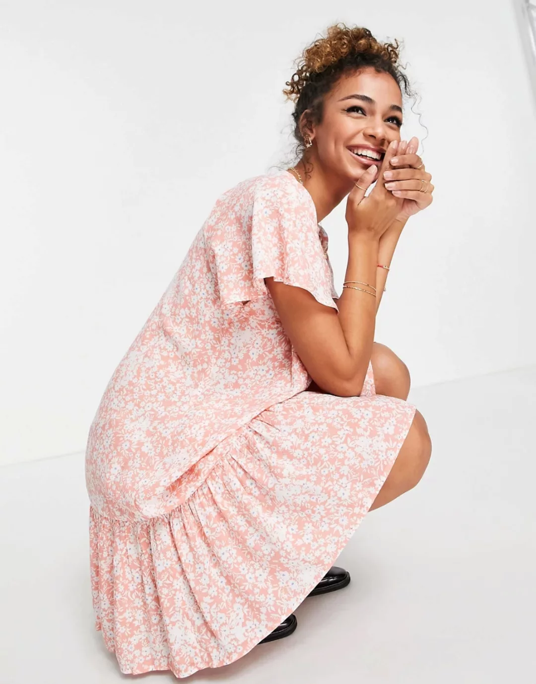 En Crème – Rosa geblümtes Hängerkleid mit plissiertem Schößchen günstig online kaufen